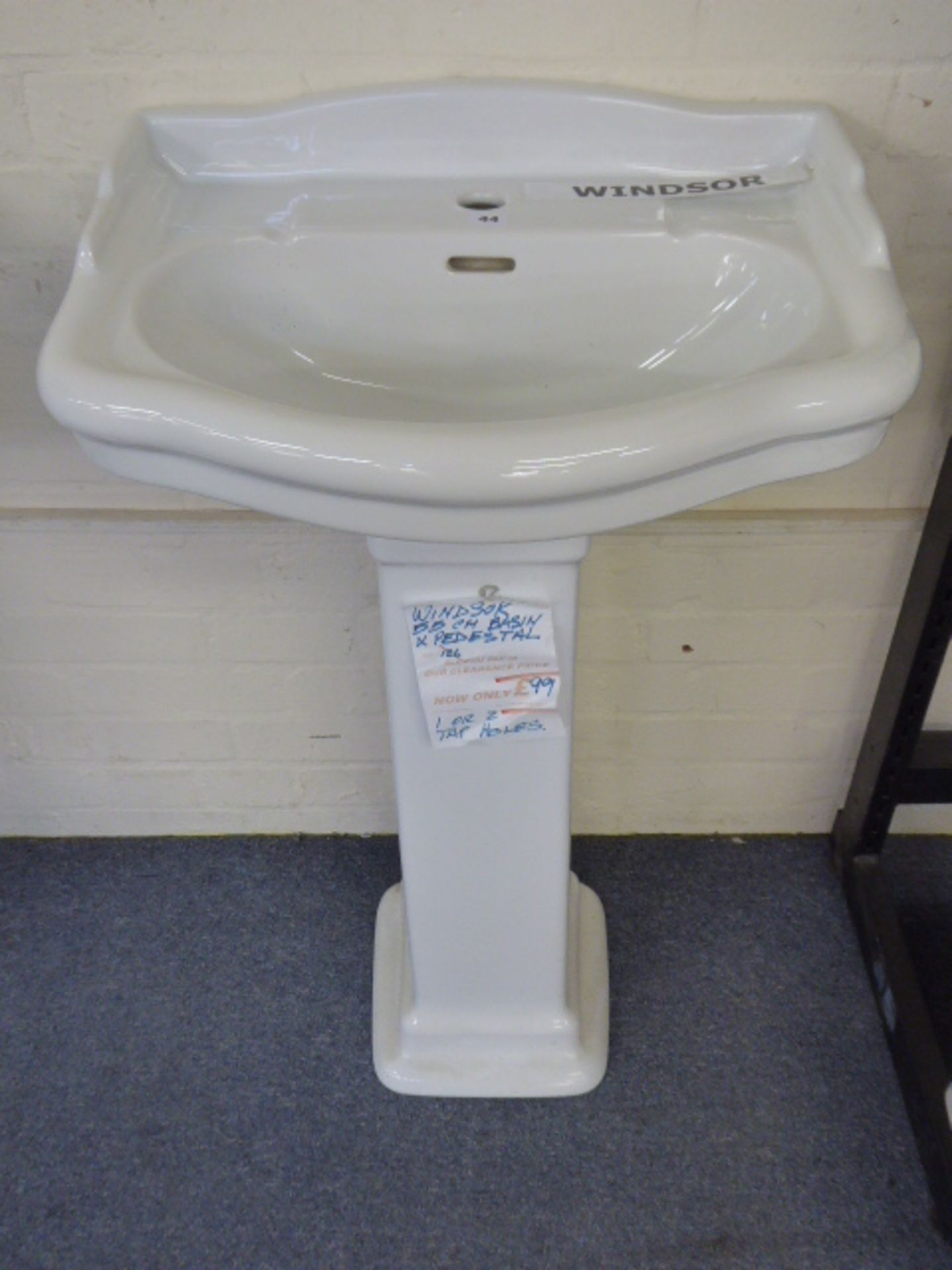 Windsor wash hand basin and pedestal