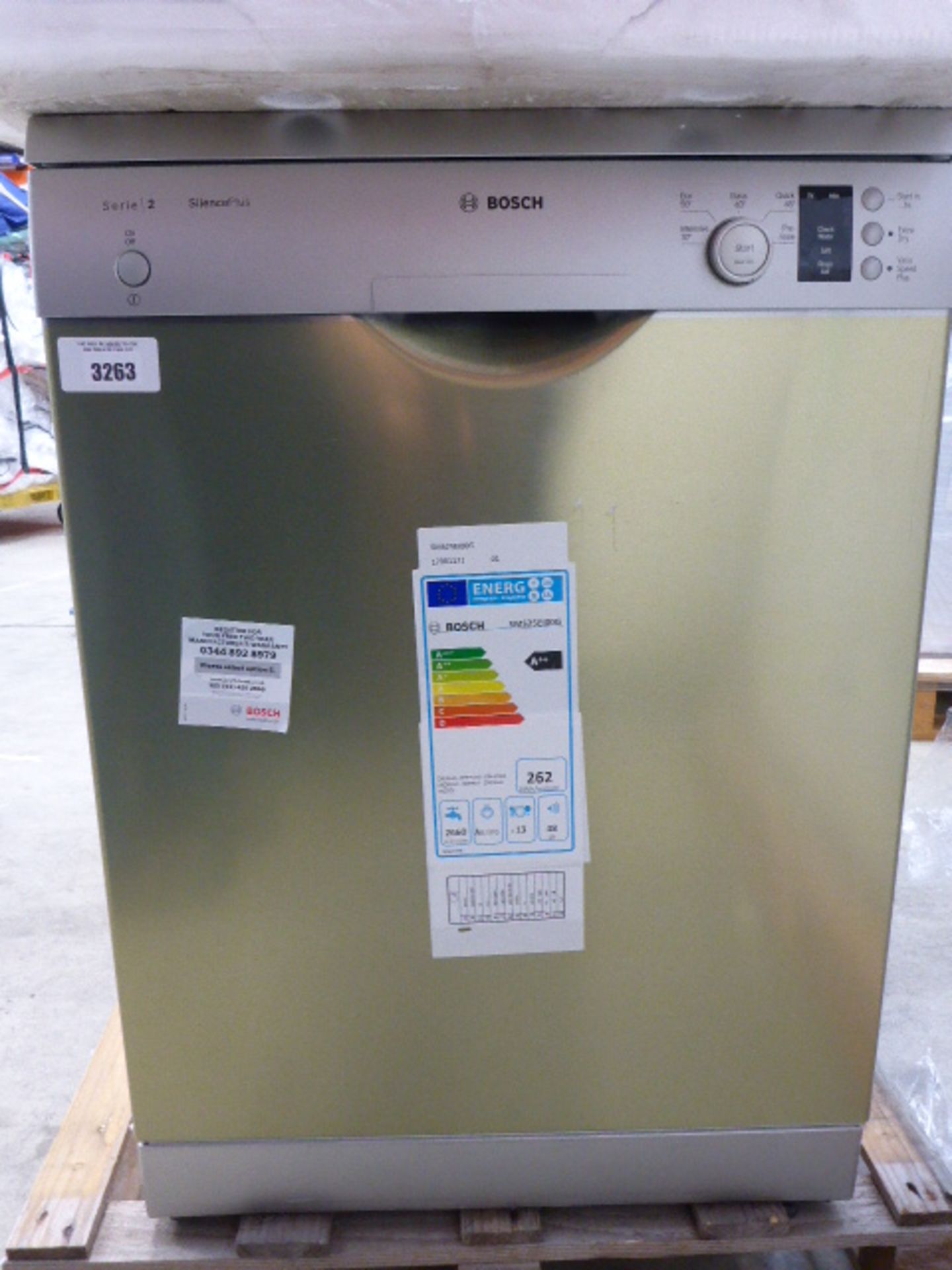 SMS25EI00GB Bosch Freestanding dishwasher 60cm silver-inox