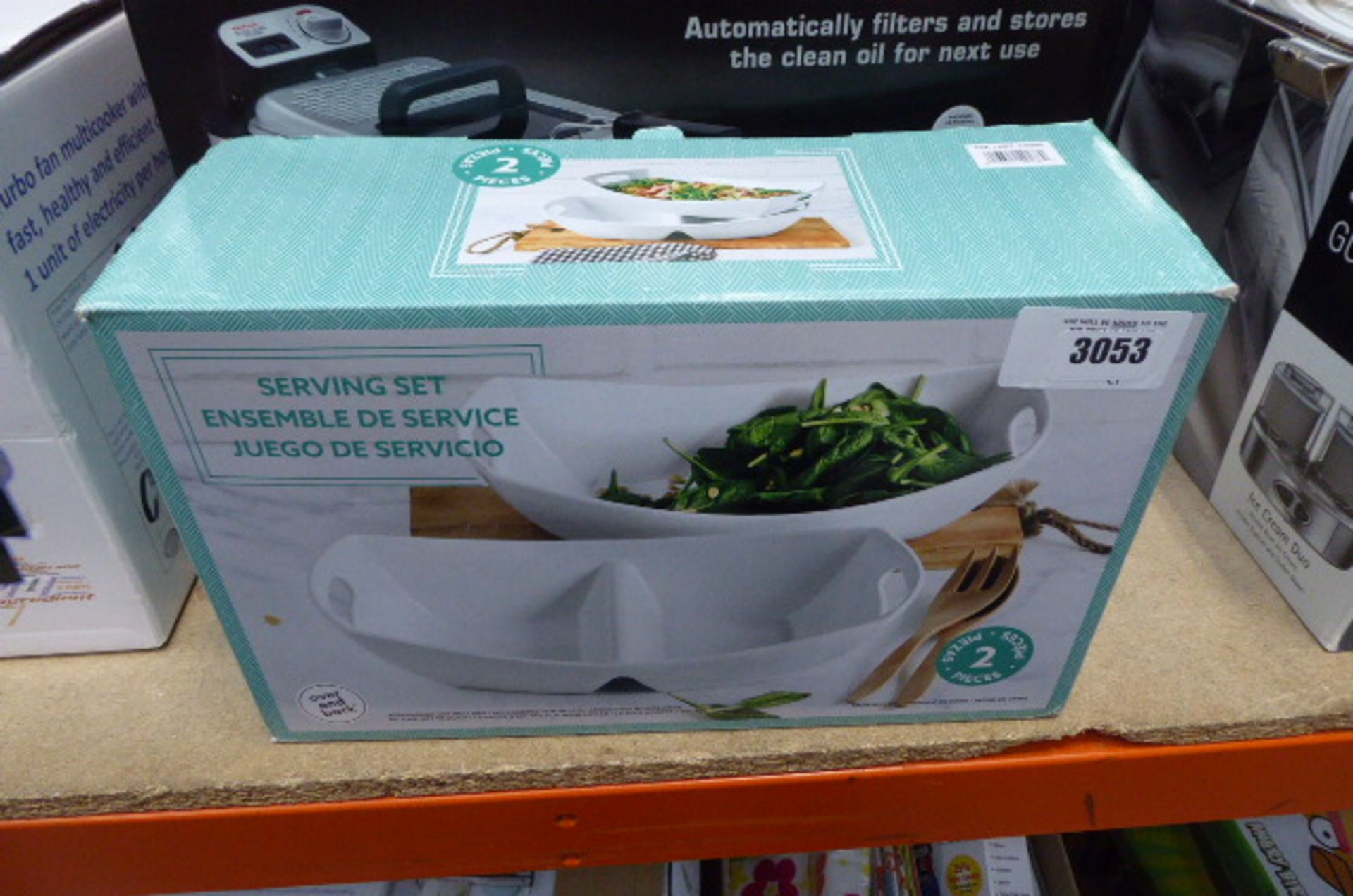 Boxed serving set