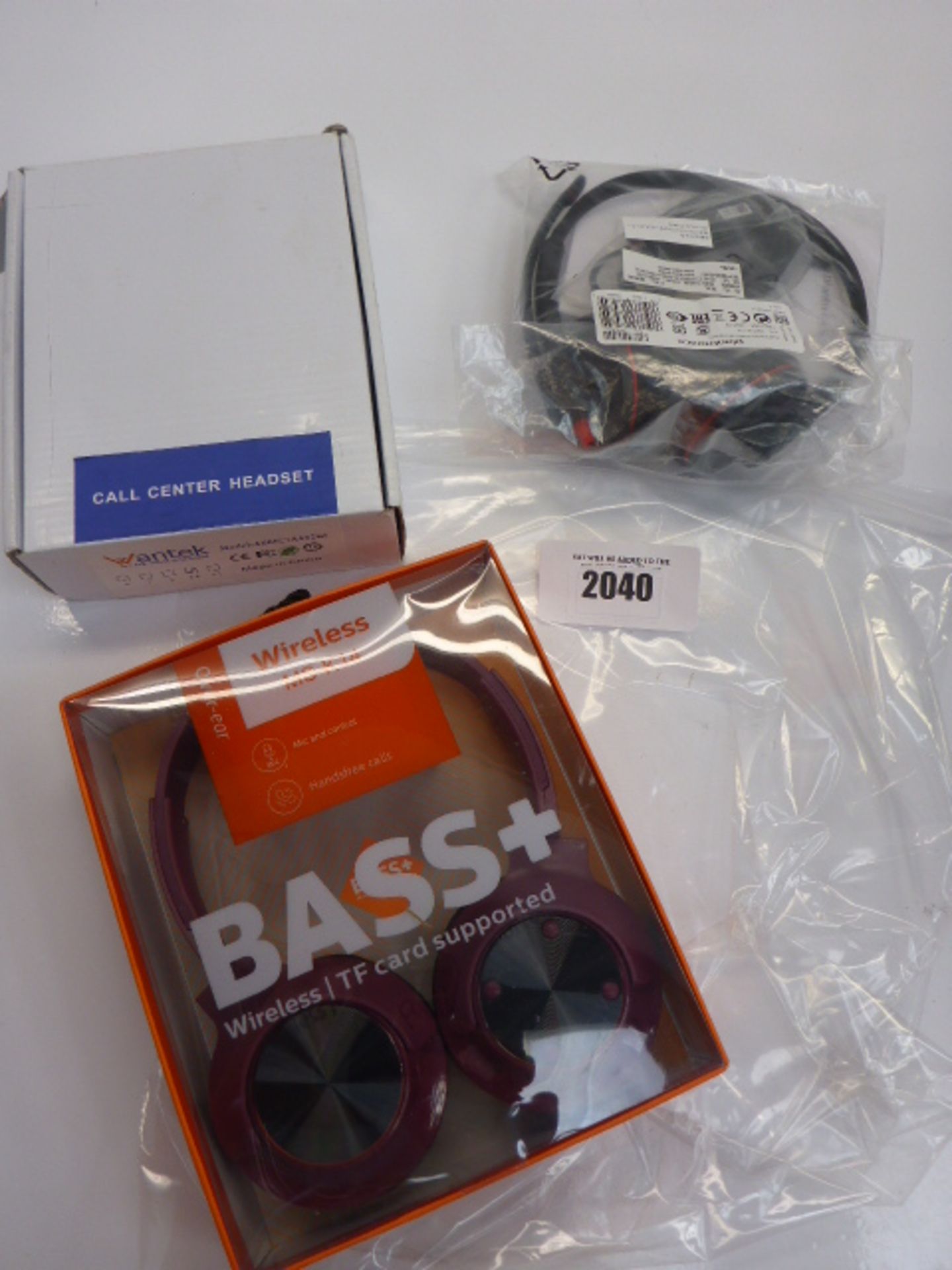 Pair of Bass headphones and 2 headsets