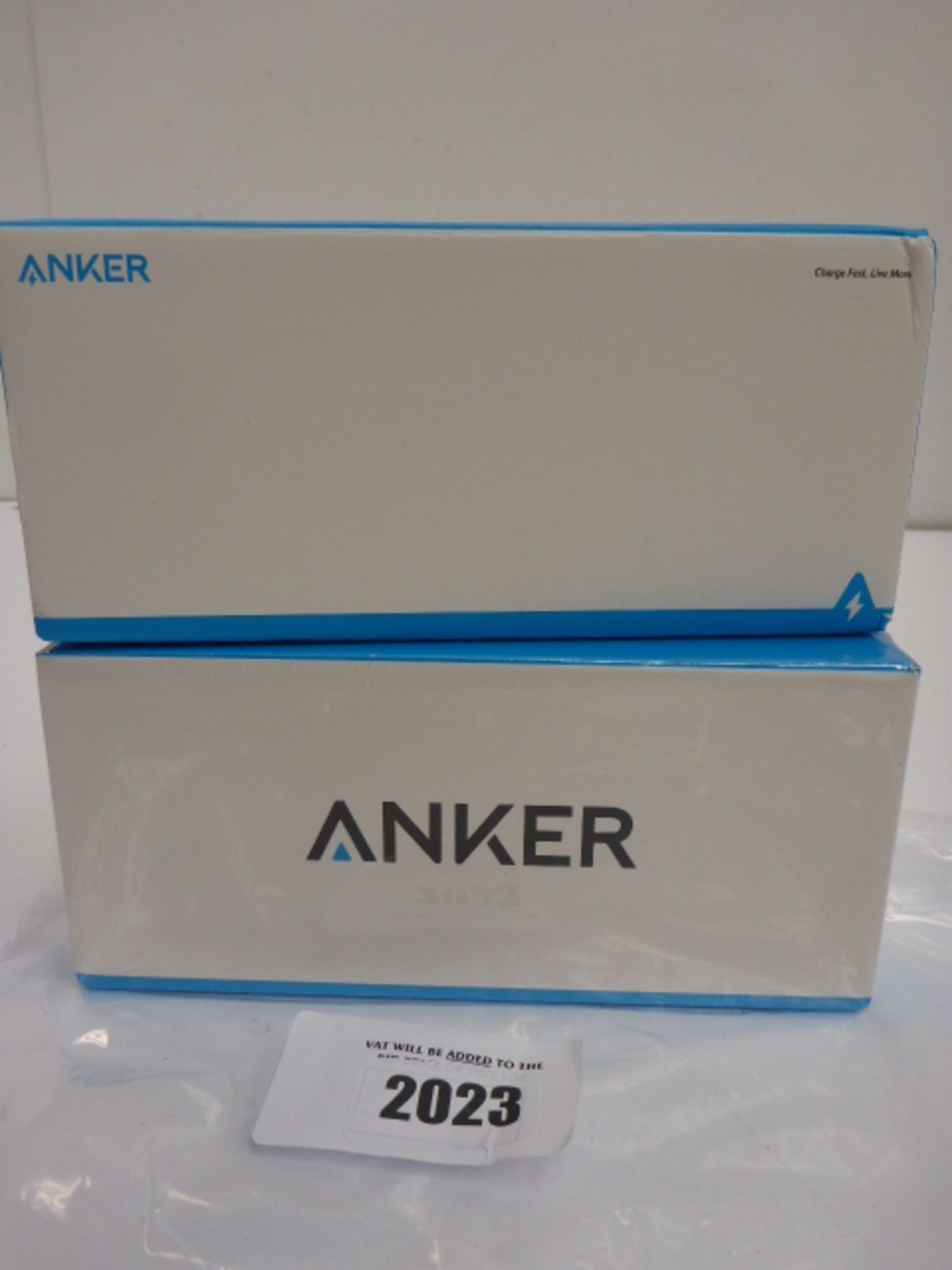 2x Anker PowerCore 26800 power banks