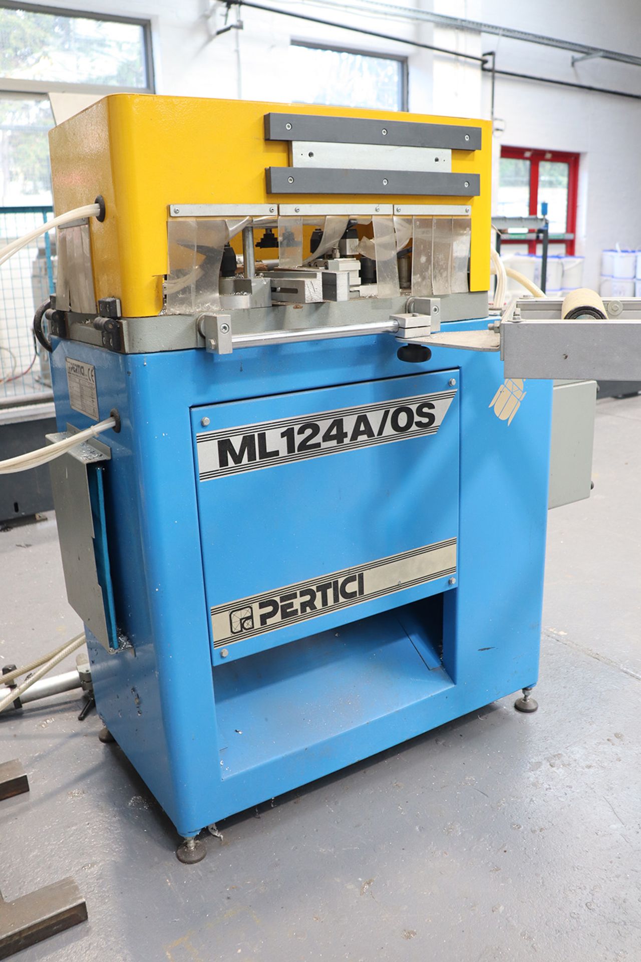 Pertici ML12A/OS end miller with feed table and tooling, Serial No. O4J102, Year 2004 - Image 2 of 5