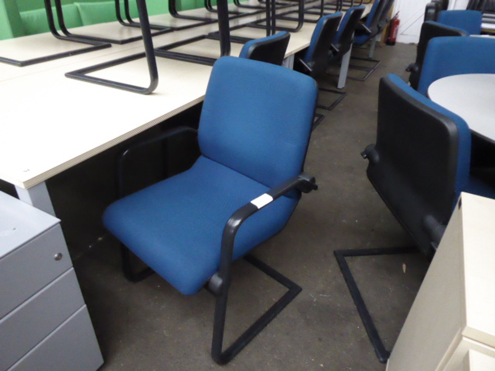 6 Ahrand blue cloth canterlever chairs