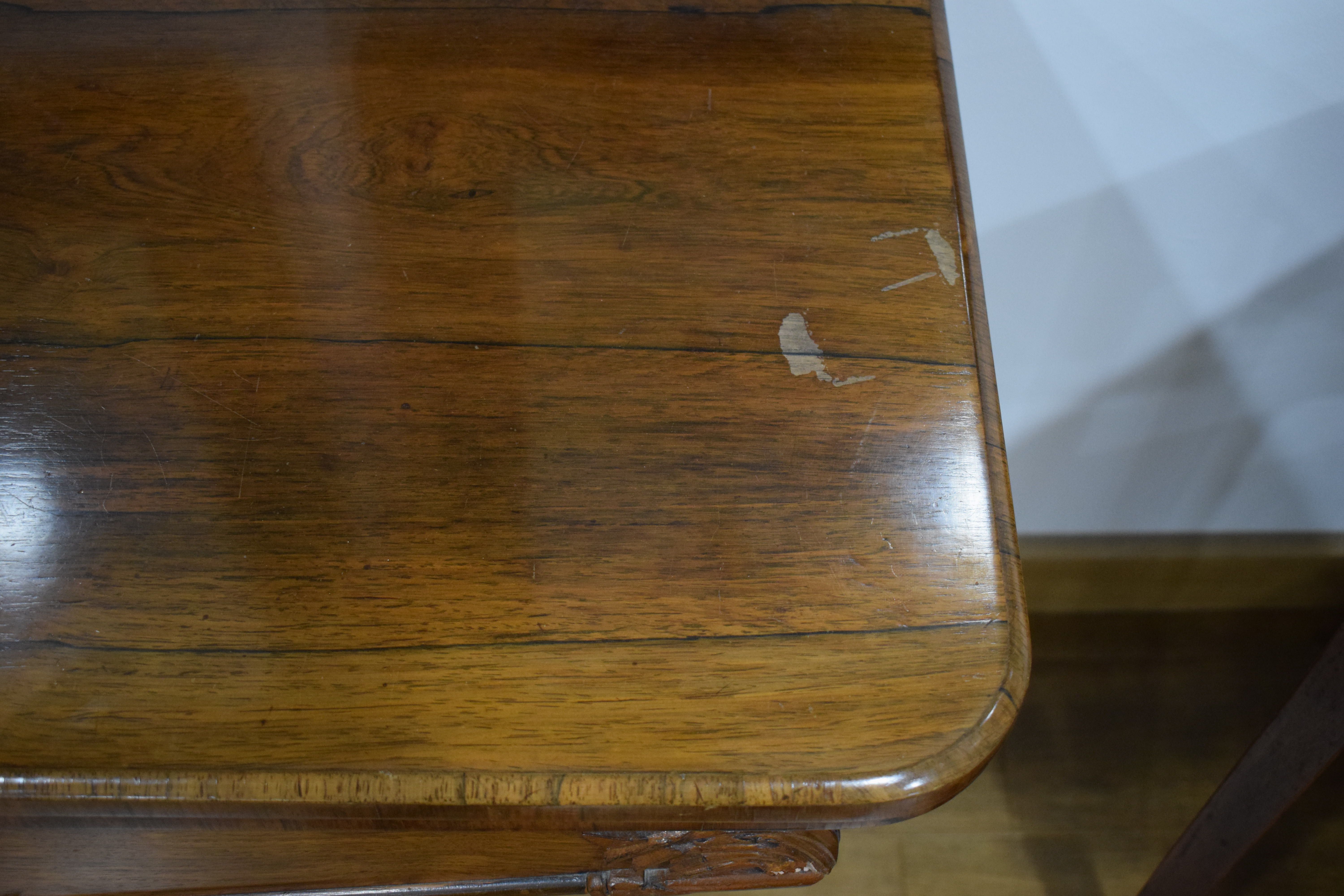 A Regency rosewood card table, the rectangular surface above a tapered stand on four claw feet, w. - Image 8 of 10