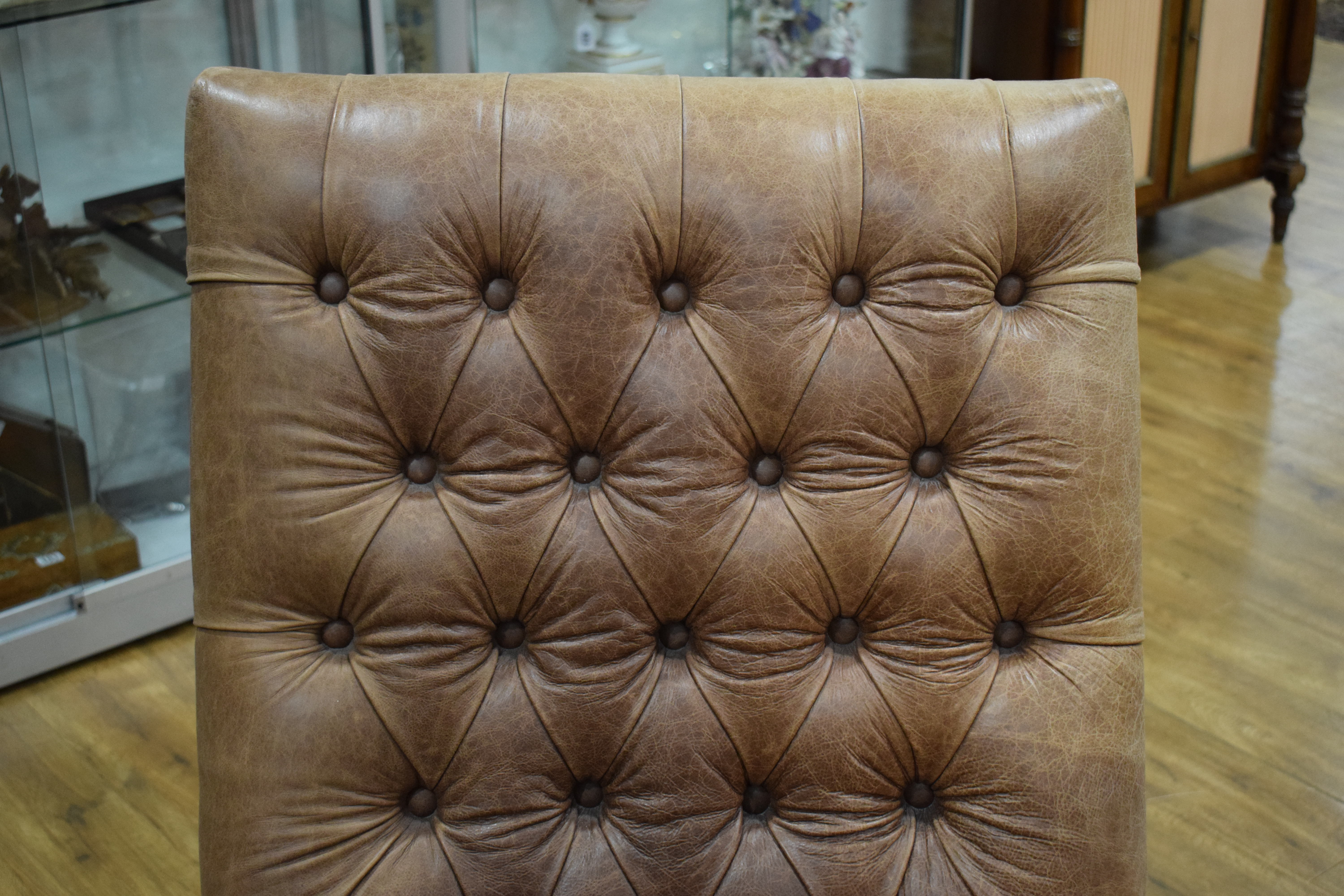 A 19th century walnut framed buttoned pale brown leather library chair with acanthus leaf - Image 9 of 20