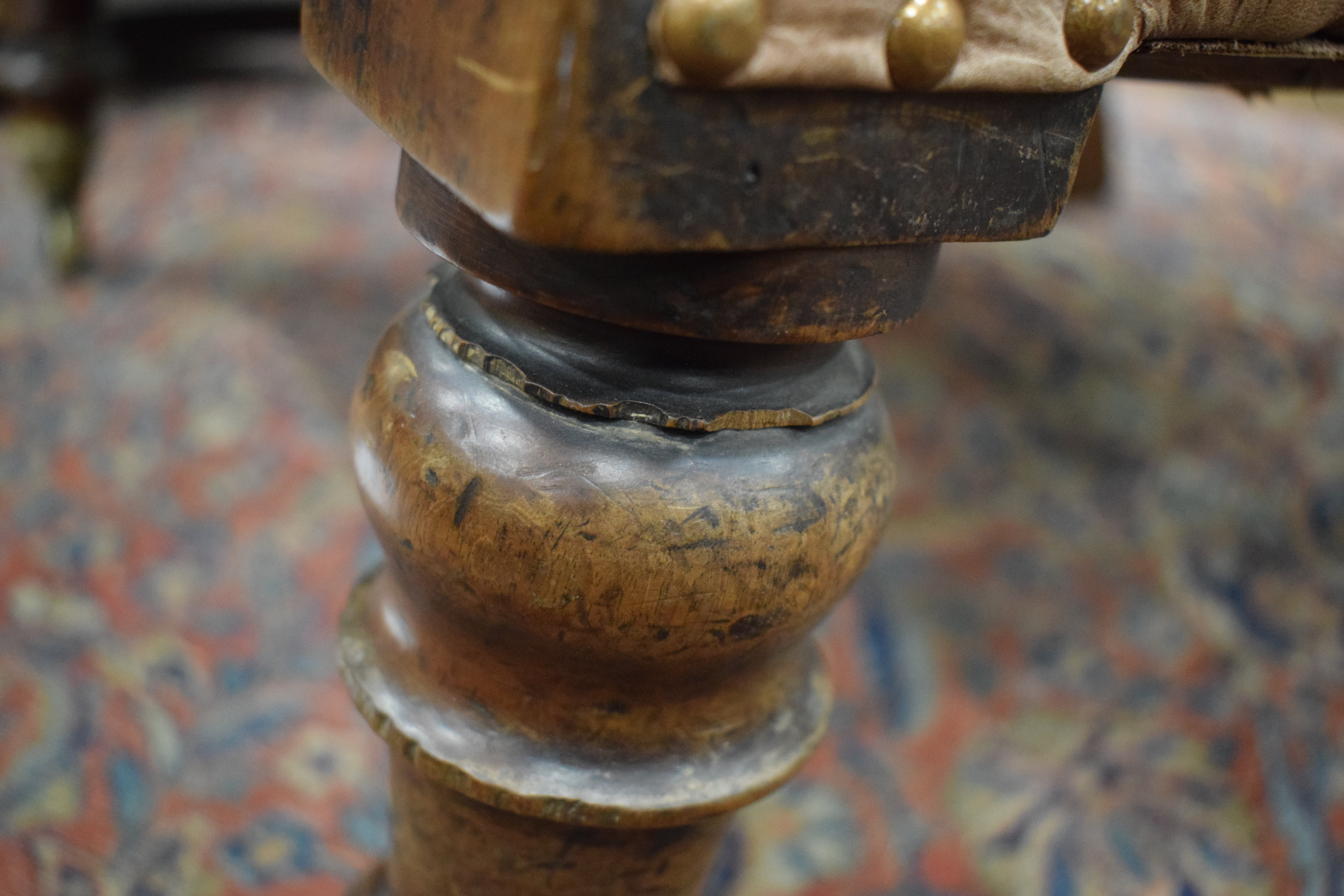 A 19th century walnut framed buttoned pale brown leather library chair with acanthus leaf - Image 13 of 20