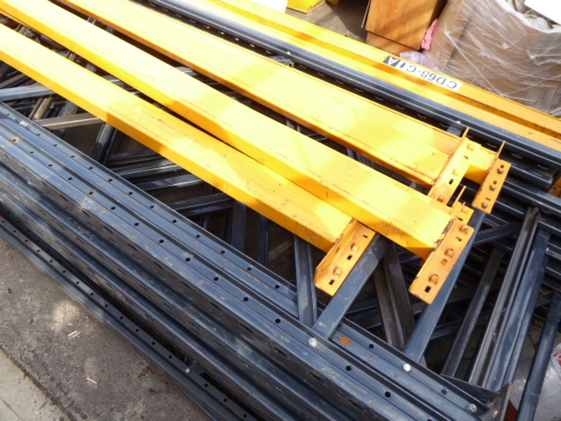 Link 51 S heavy duty boltless pallet racking incl. 13 3m uprights with approx. 45 2.7m cross beams