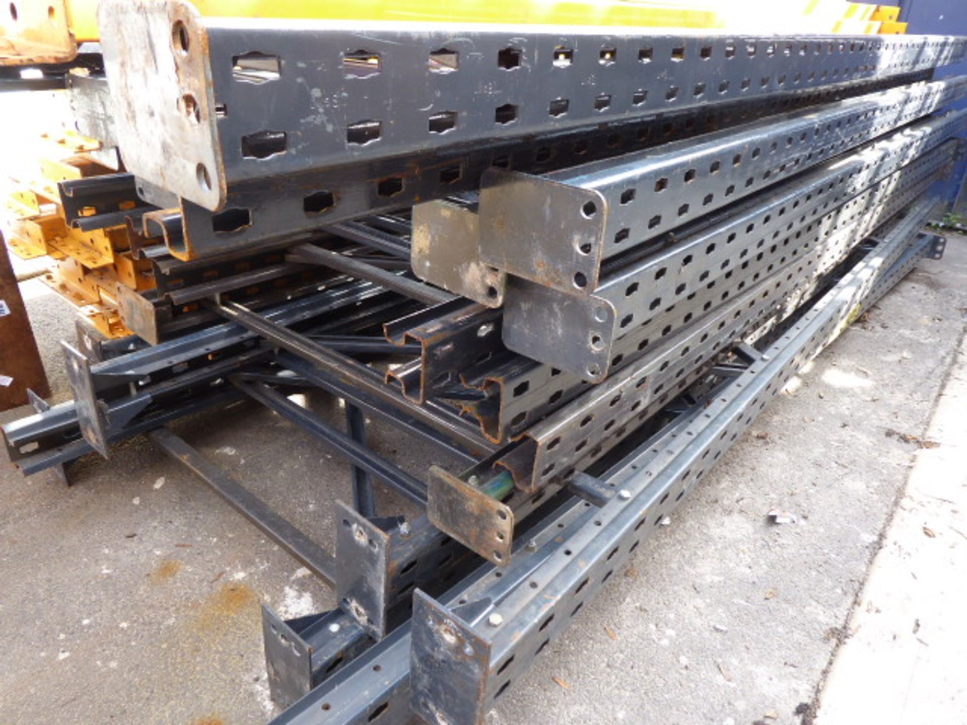 Link 51 S heavy duty boltless pallet racking incl. 13 3m uprights with approx. 45 2.7m cross beams - Bild 2 aus 5