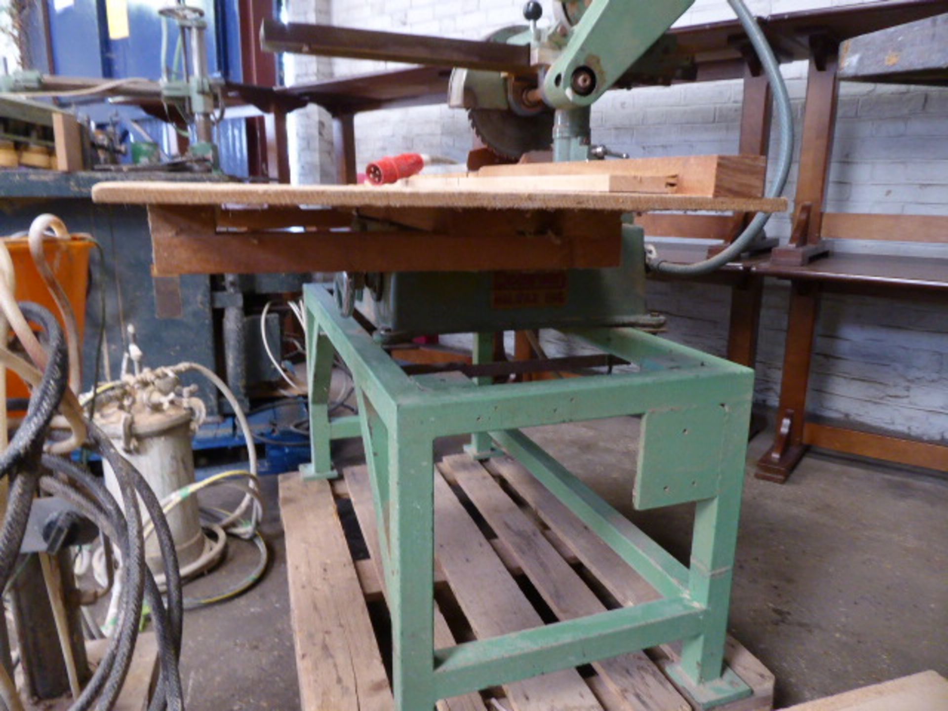 Dominion cross cut radial arm saw, 3 phase - Image 3 of 4