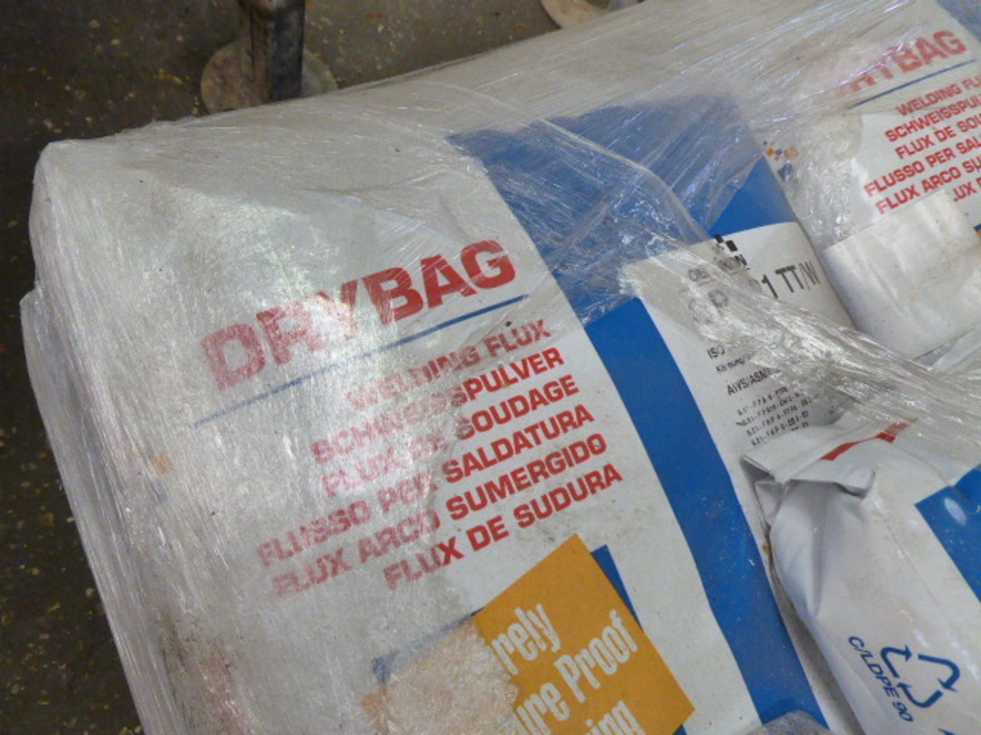 (69) 13 25kg bags of Oerlikon OP 121 TT/W dry bag welding flux - Bild 2 aus 3