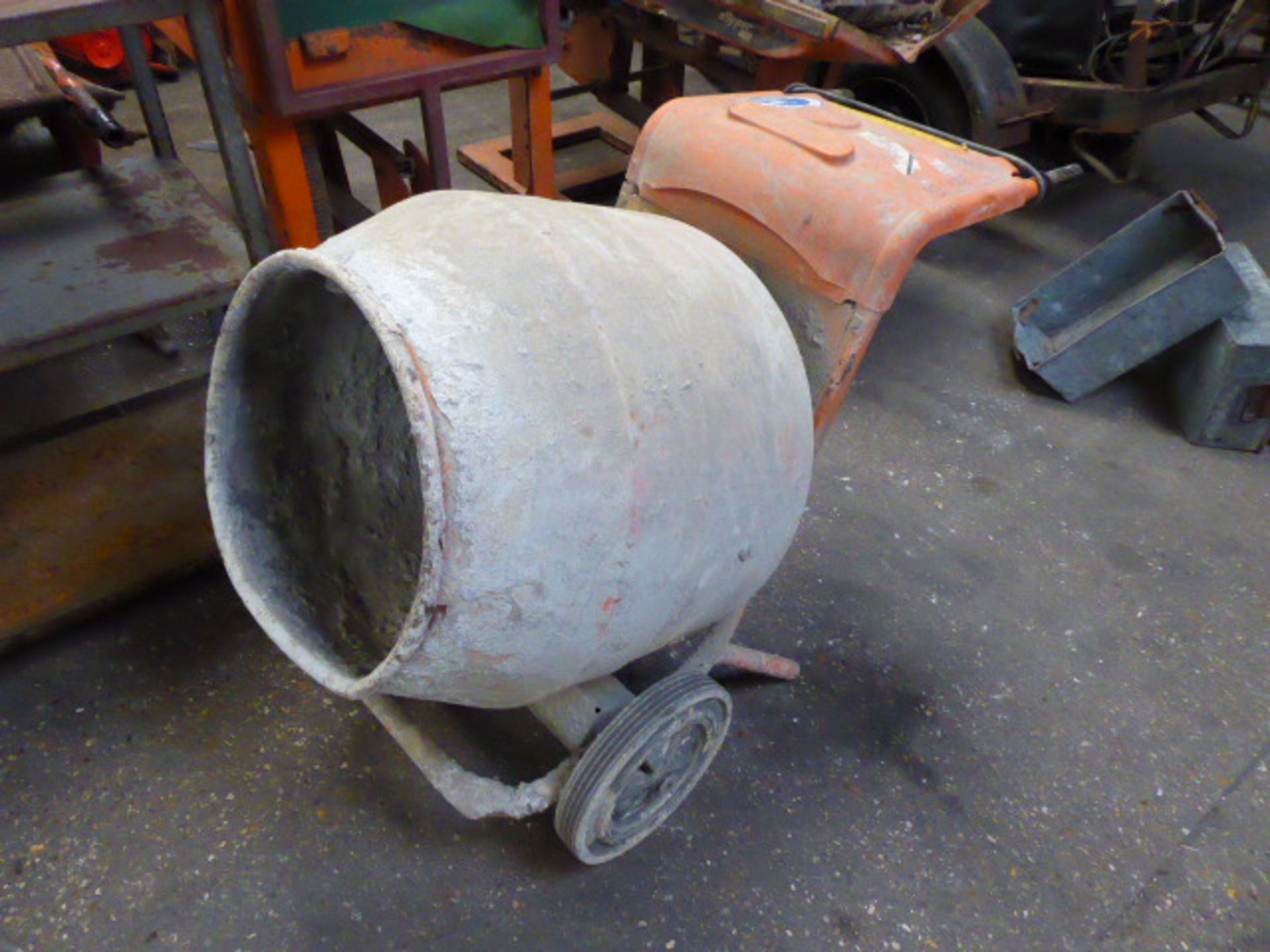 Belle Minimix 150 electric cement mixer (E321649) - Image 2 of 2