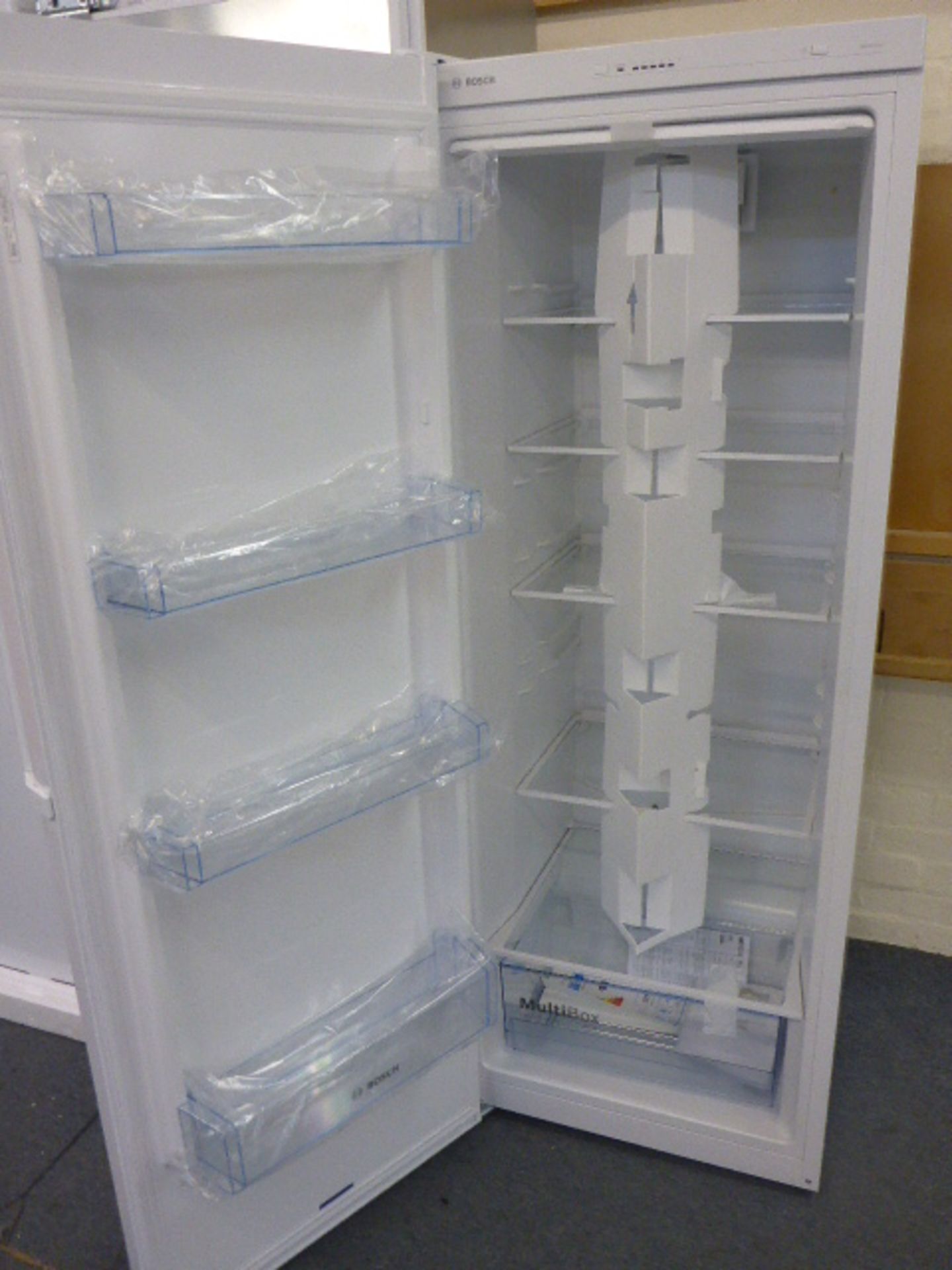 KSV29NW3PGB Bosch Free-standing refrigerator - Image 2 of 2