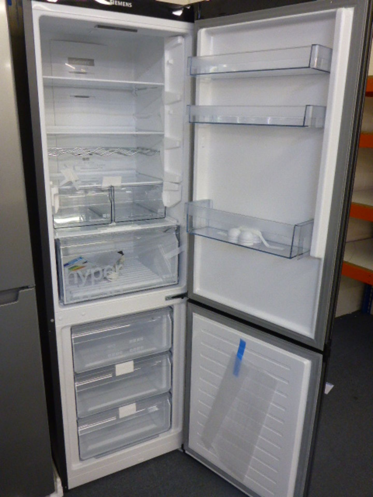 KG36NXX3AGB Siemens Free-standing fridge-freezer - Image 2 of 2