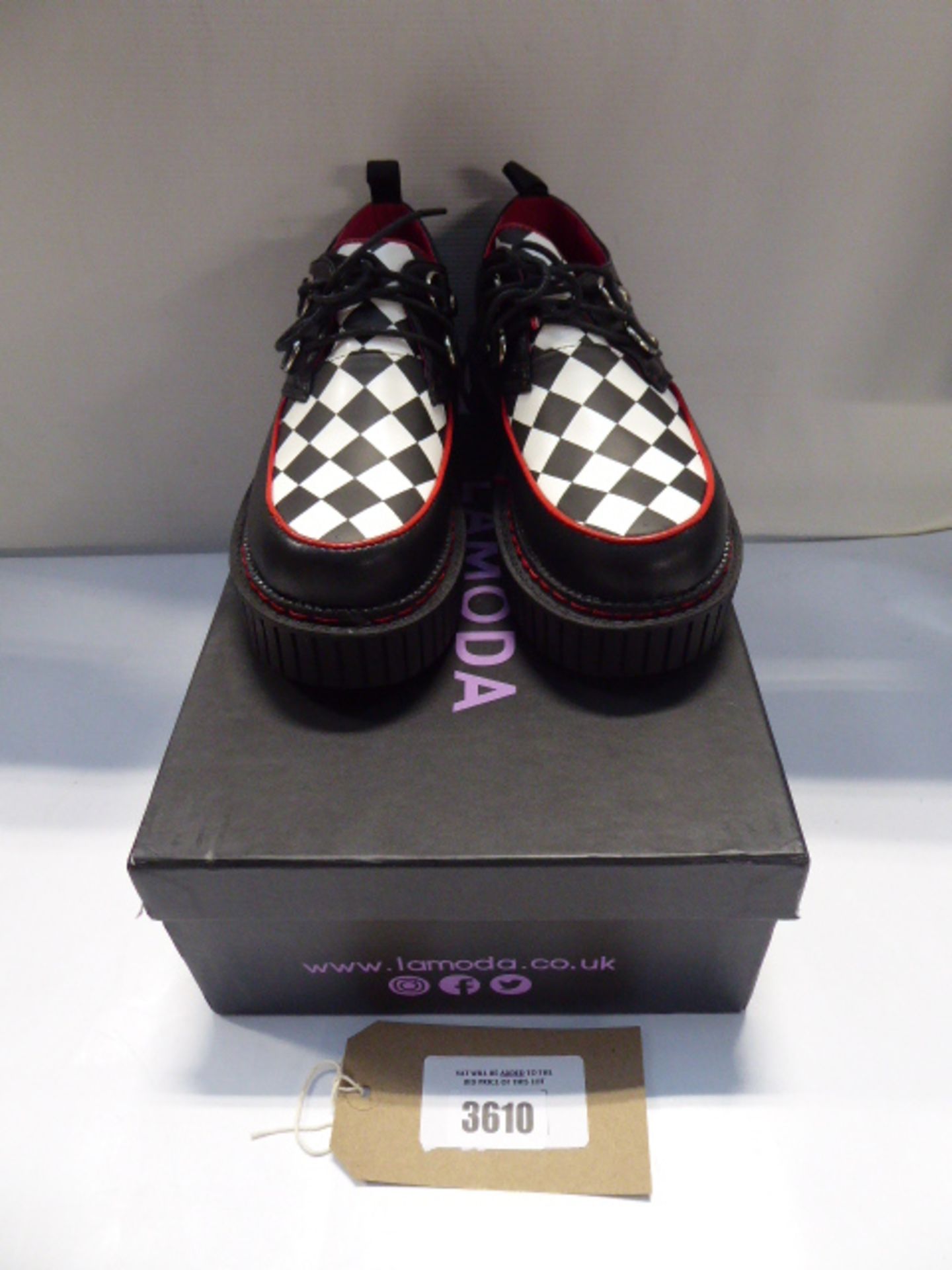 A pair of red/black checkerboard La Moda Creepers UK 6