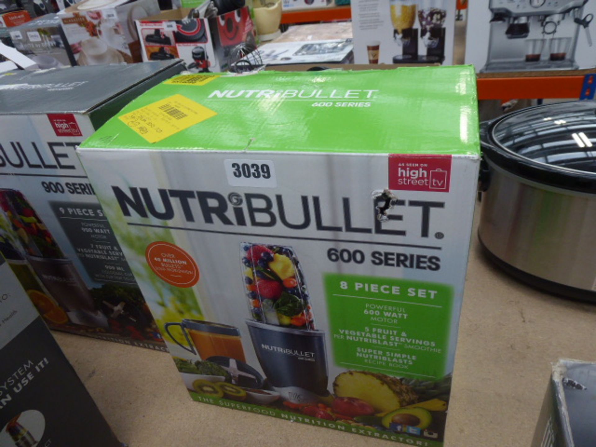 Boxed 600 series nutri bullet