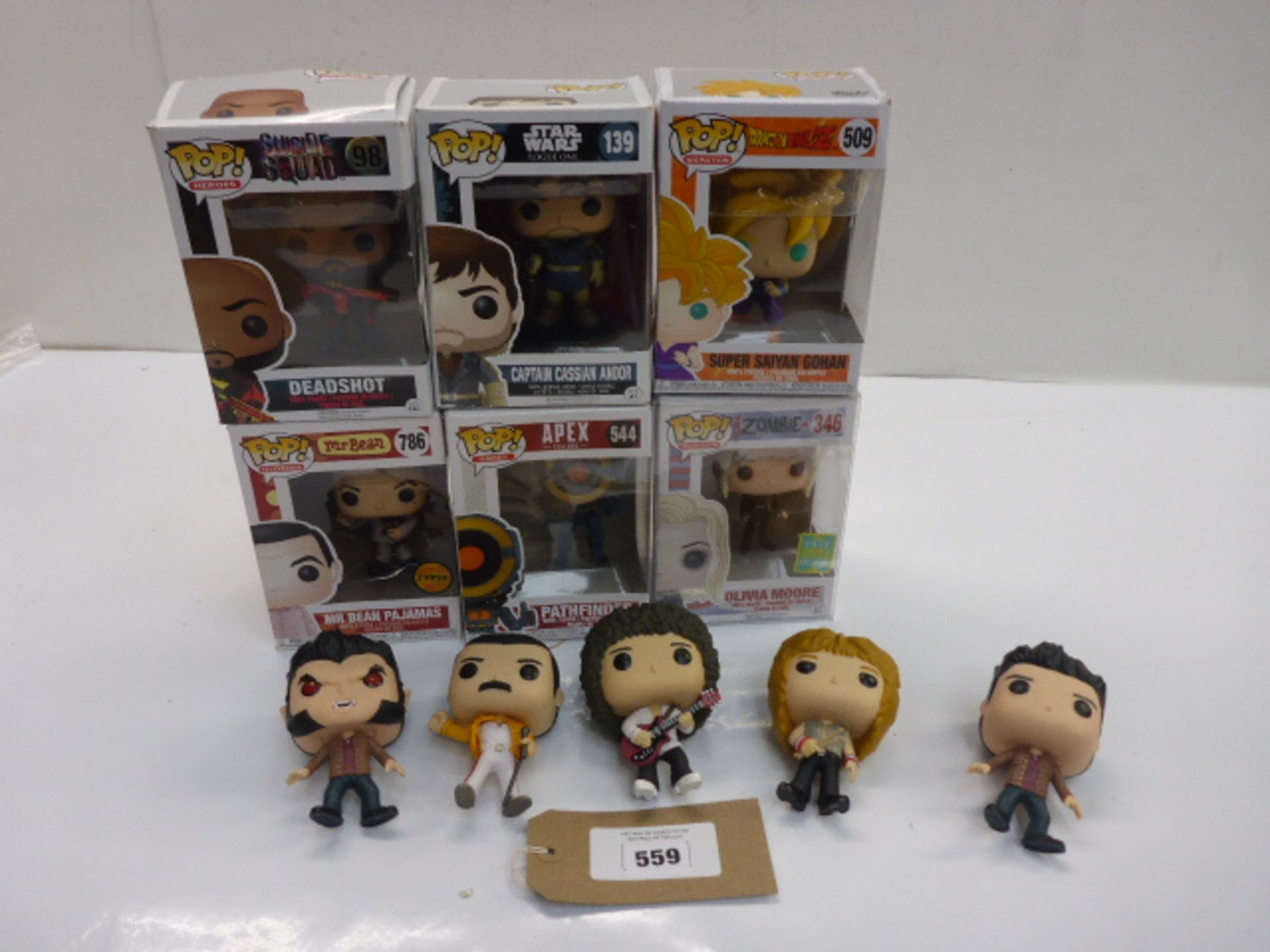 6 x Boxed Pop! vinyl collectable figures including Star Wars, Zombie, Apex etc and 5 Pop! unboxed