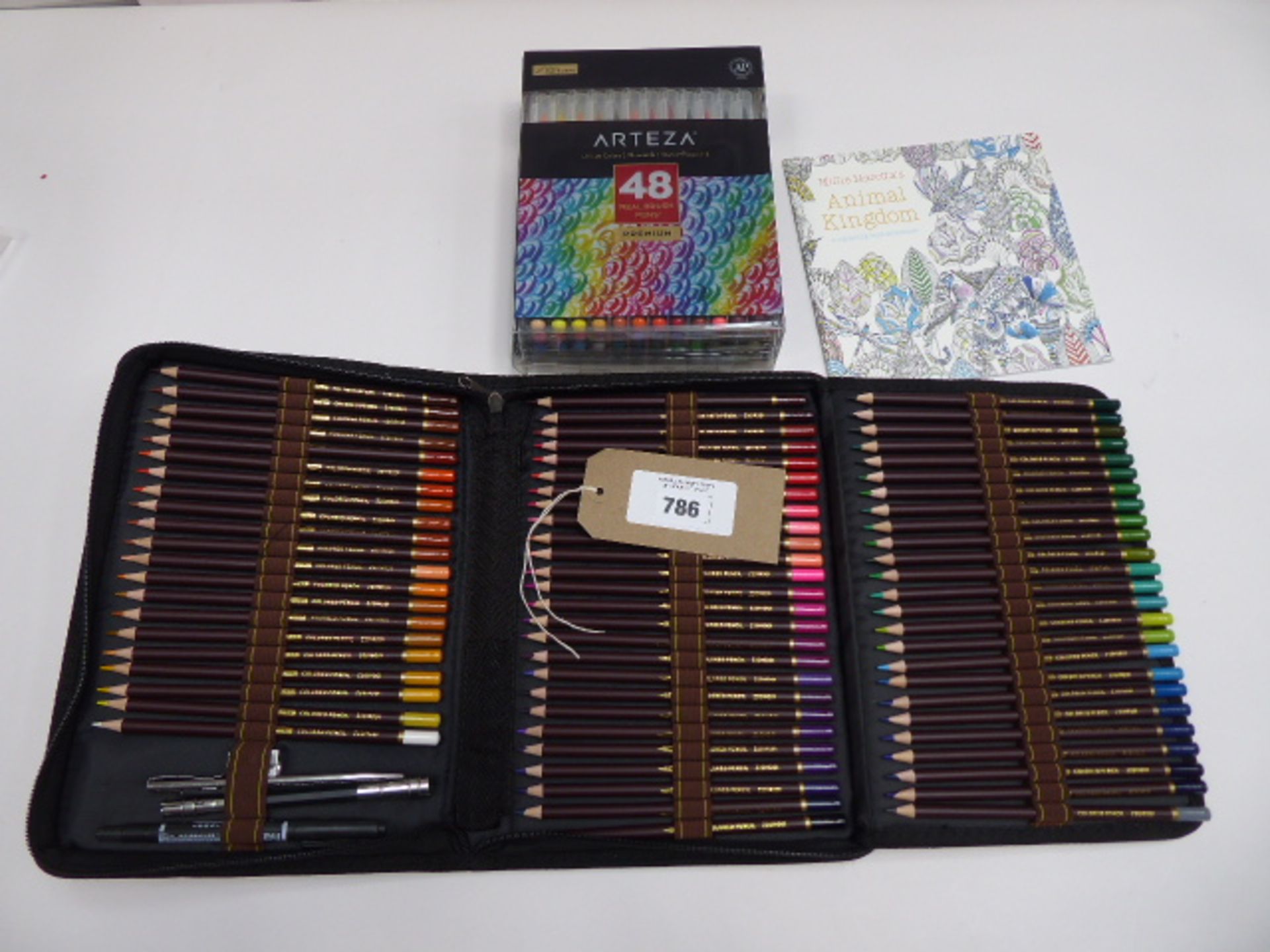 Arteza 48 colour pencils and Millie Marotta's Animal Kingdom colour pencil set
