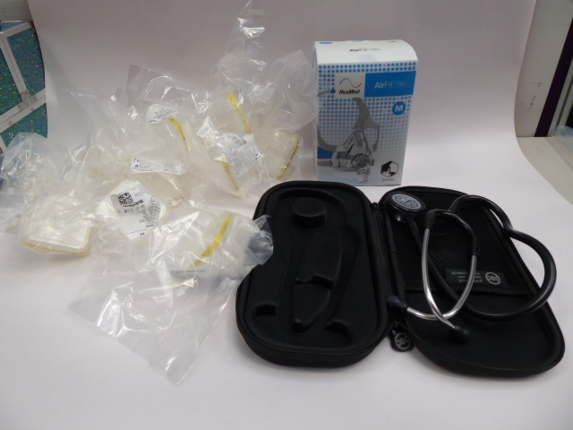 ResMed AirFit F20 facemask for CPAP with replacement guards and Pod Technical stethoscope