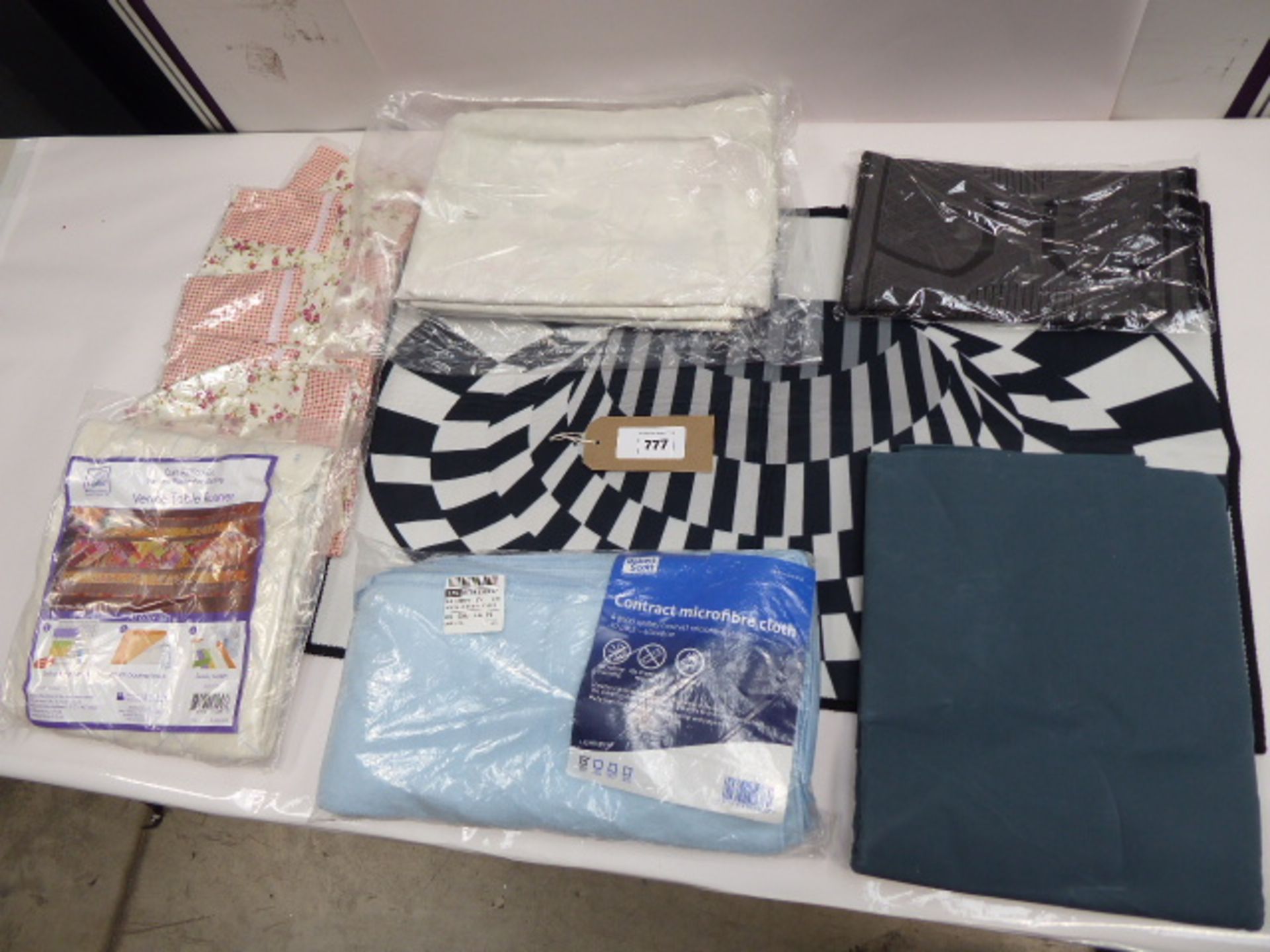 Table clothes, mats, micro fibre cloth etc
