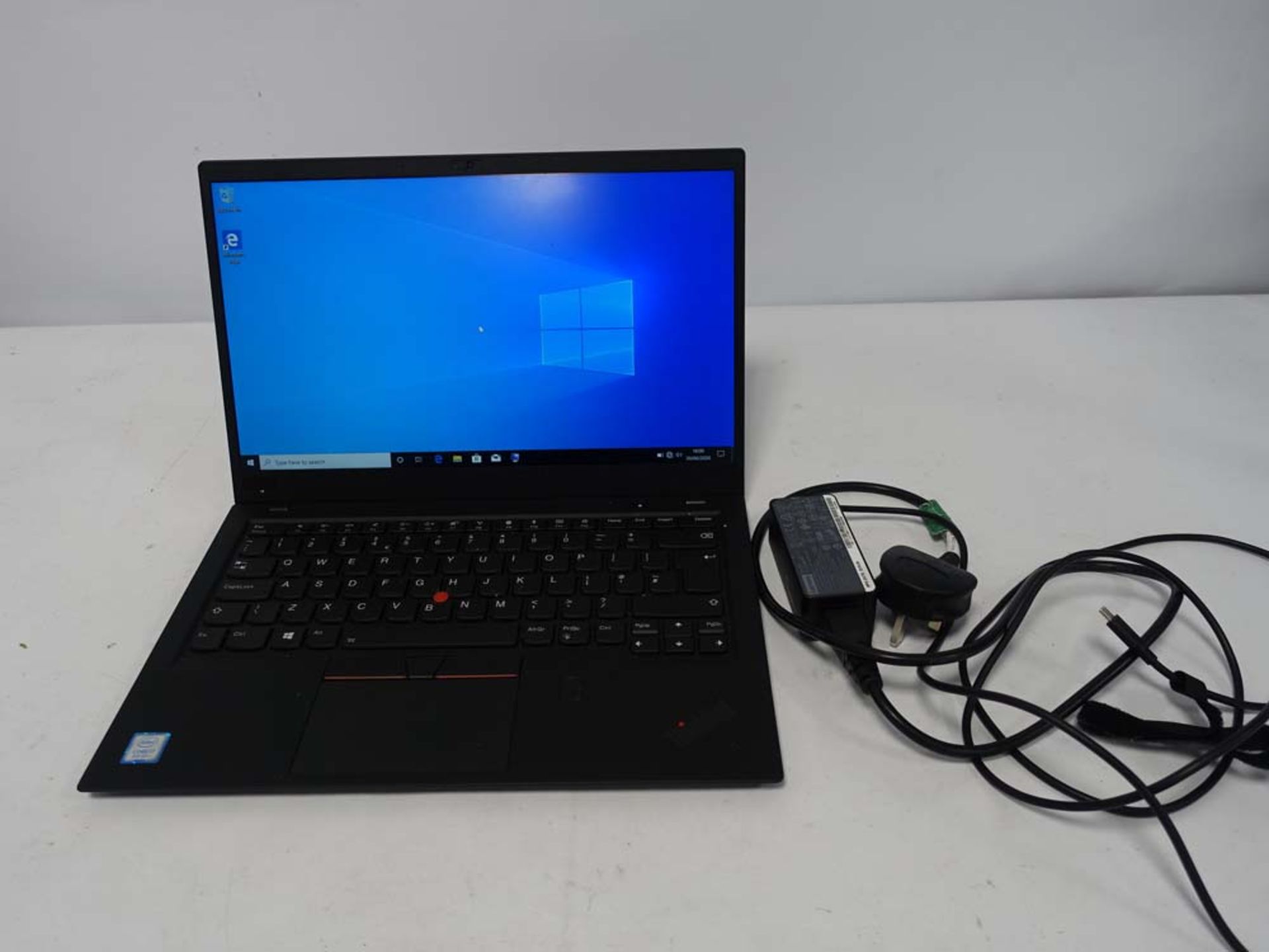 Lenovo ThinkPad Carbon X1 laptop, Intel i7 8th gen CPU, 16gb Ram, 512gb Storage, with PSU ( Outer