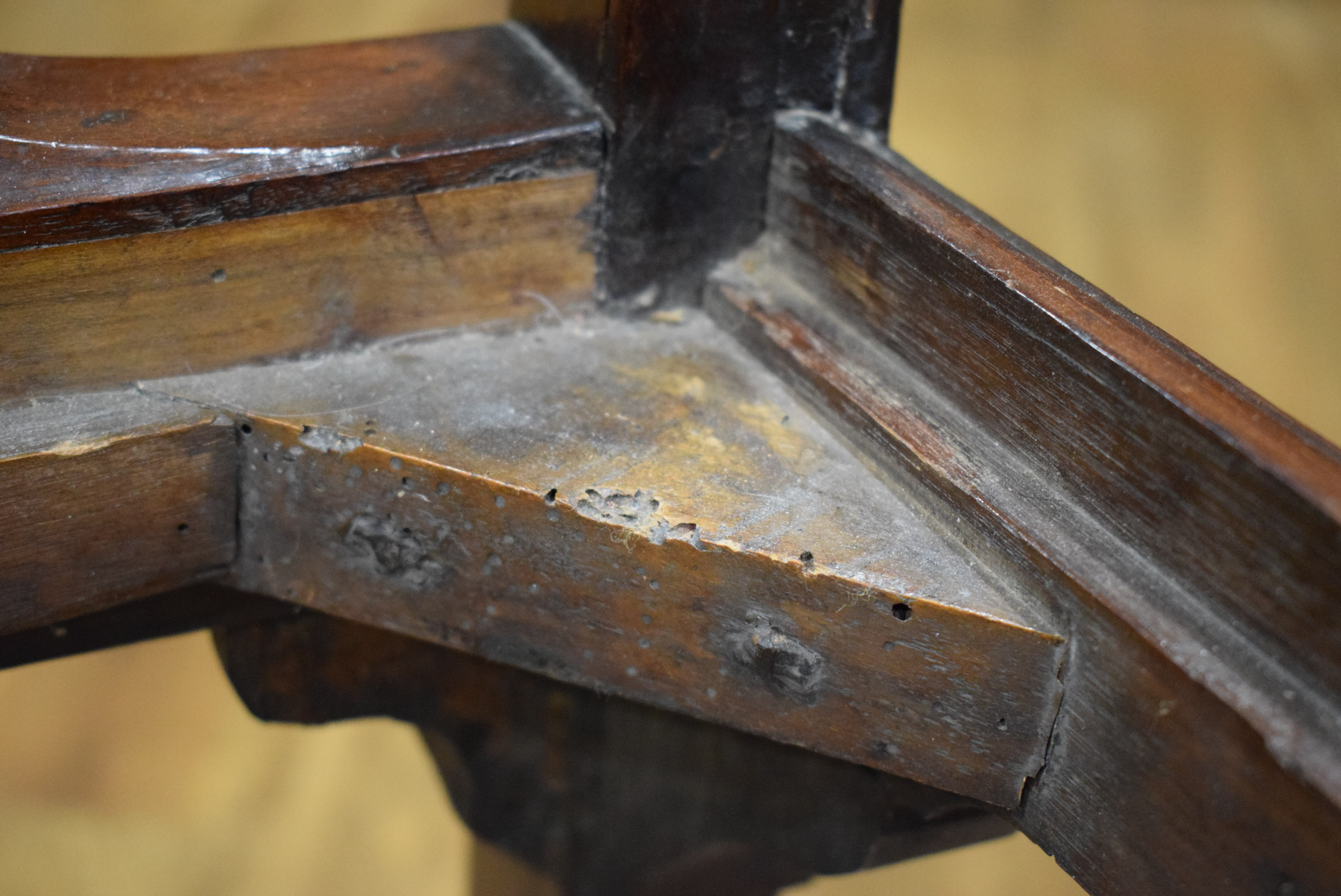 An 18th century Welsh oak side chair with a wheel back, c. - Image 29 of 34