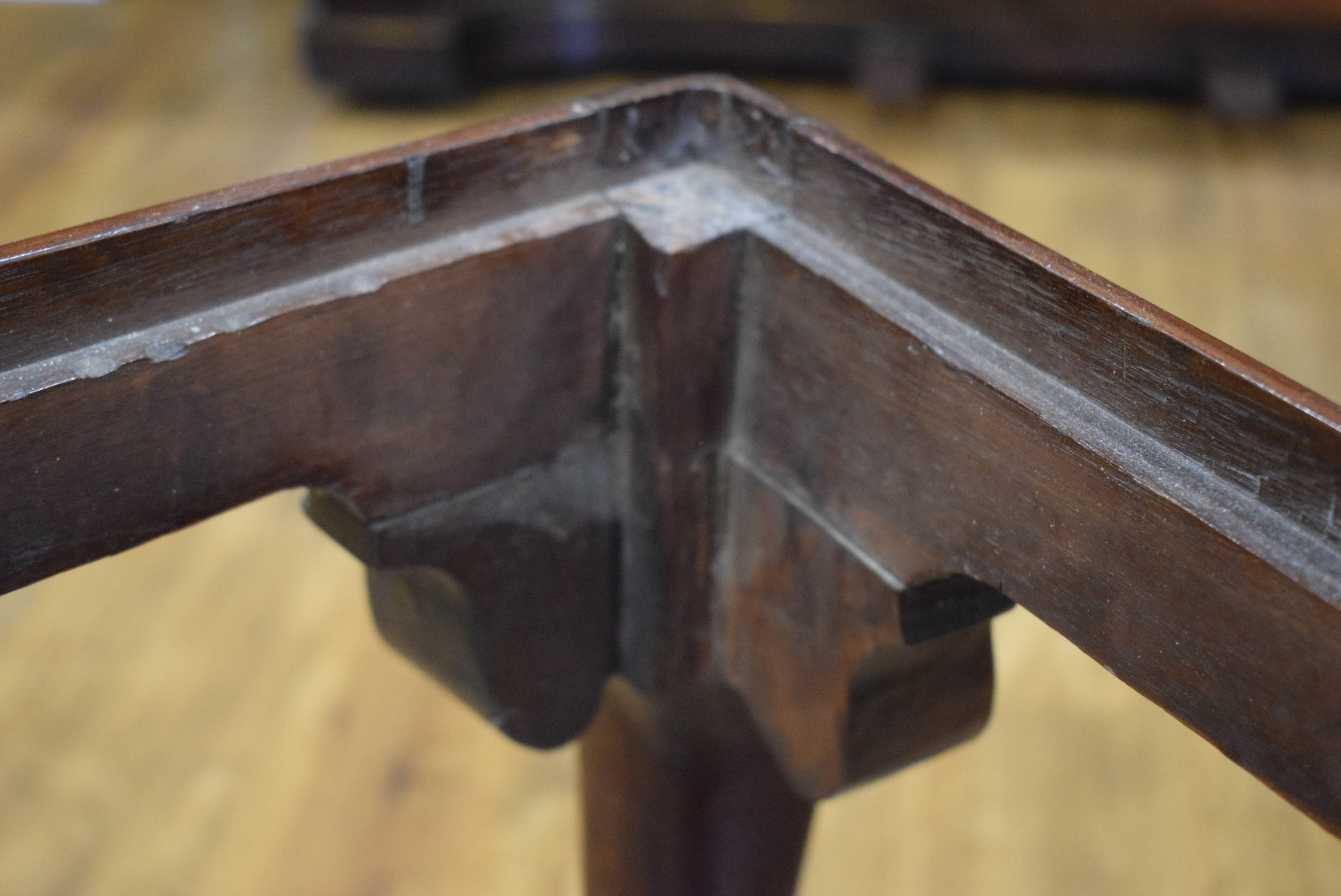 An 18th century Welsh oak side chair with a wheel back, c. - Image 24 of 34