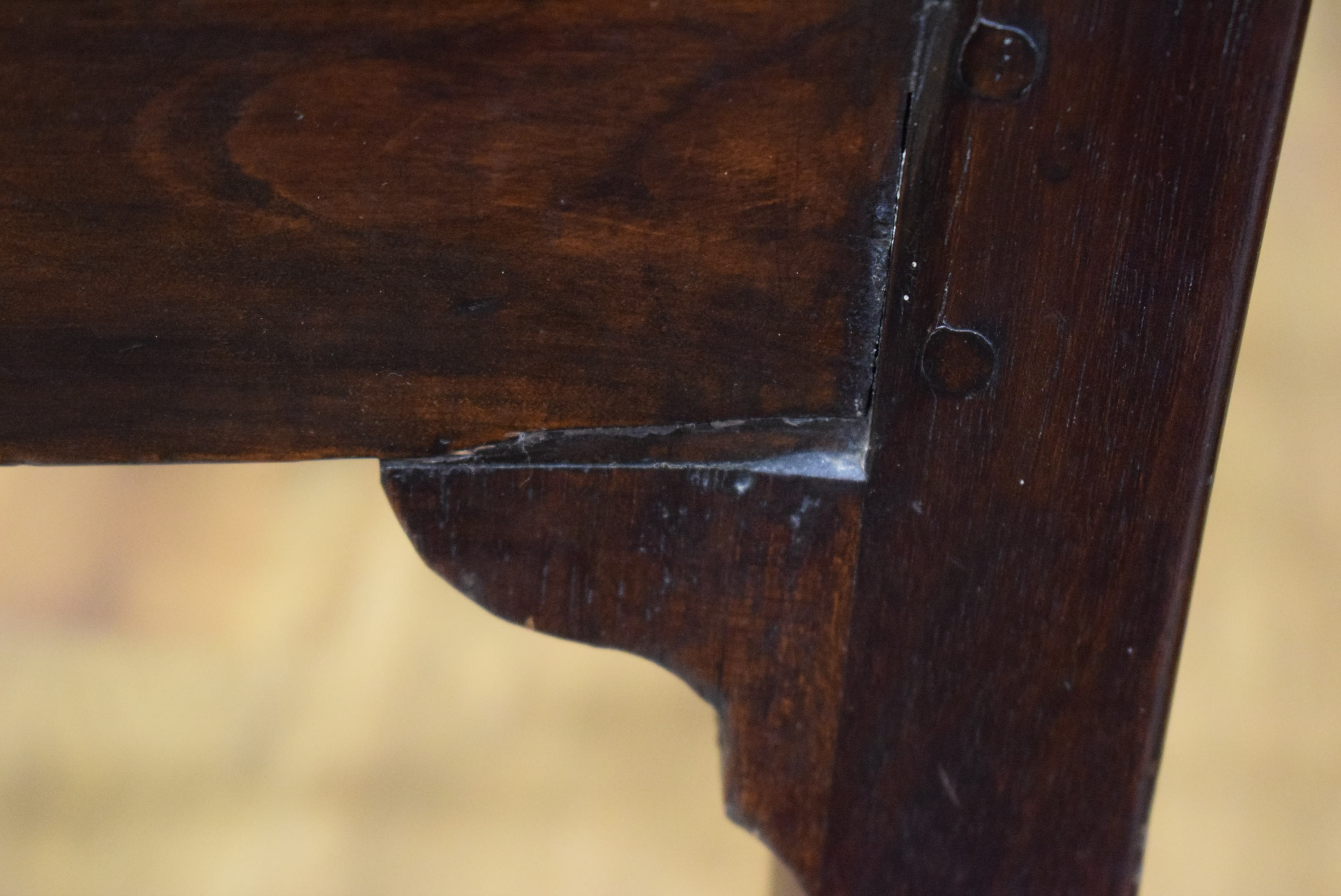 An 18th century Welsh oak side chair with a wheel back, c. - Image 21 of 34