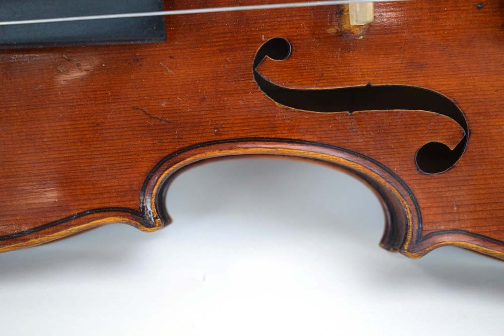 A 19th century violin, bearing a paper label 'Matteo F. - Image 6 of 12