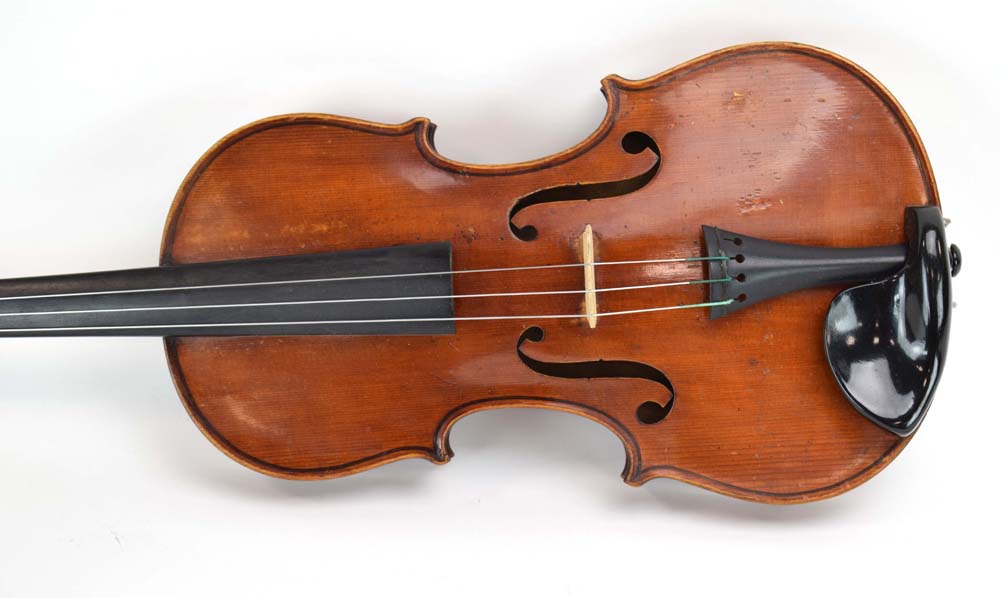 A 19th century violin, bearing a paper label 'Matteo F. - Image 3 of 12