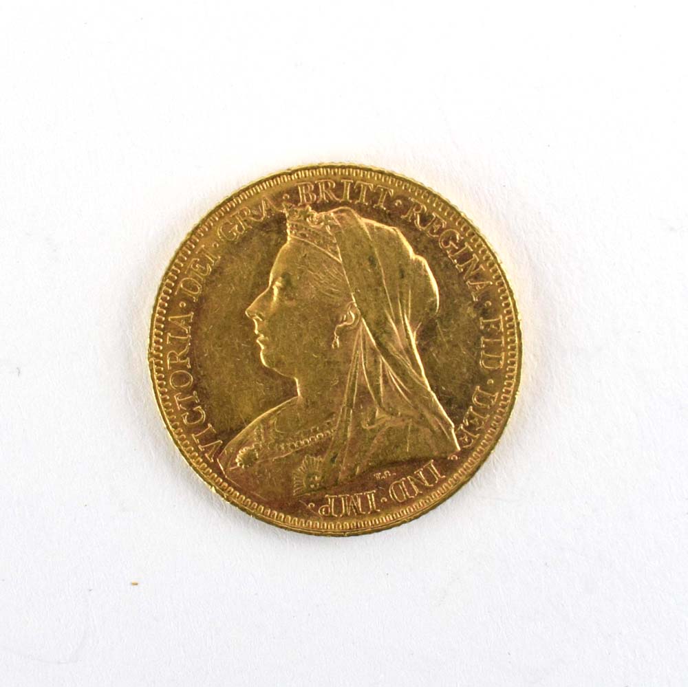 A Victorian sovereign dated 1900, - Image 2 of 2