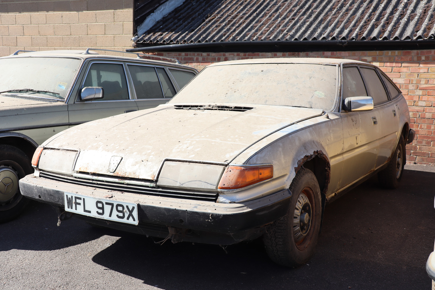 WFL 979X, Rover 2300 5 door hatchback, 2350cc petrol, silver First Registered: 01/07/1982, 6 - Image 2 of 8