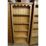 Pine 5 shelf bookcase