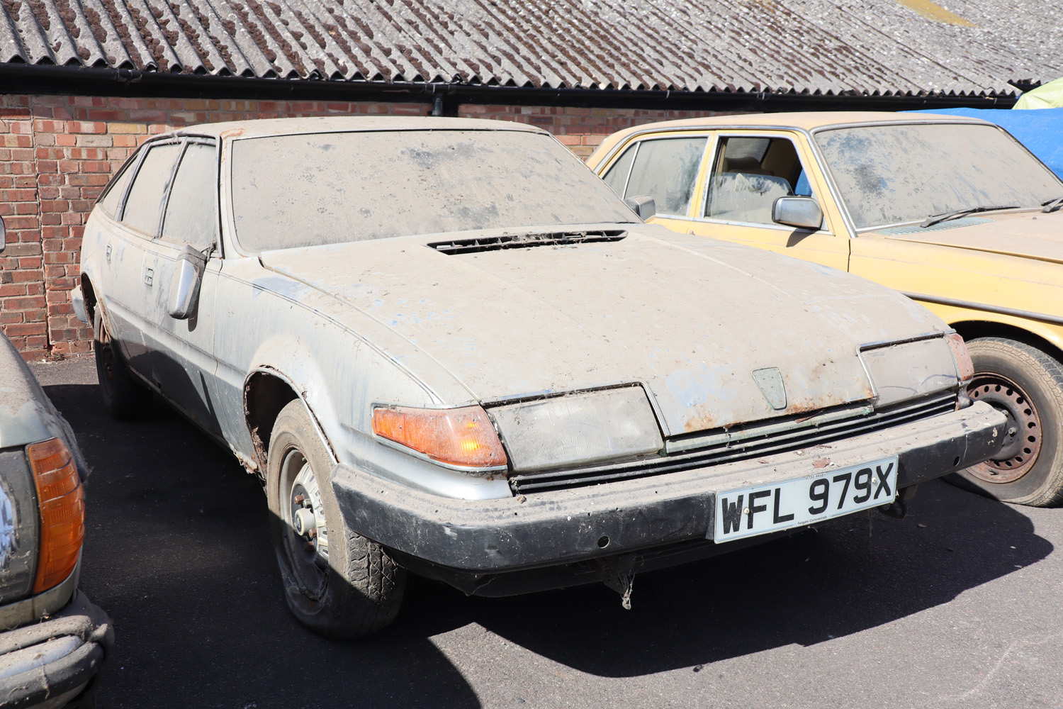 WFL 979X, Rover 2300 5 door hatchback, 2350cc petrol, silver First Registered: 01/07/1982, 6