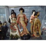 Qty of Japanese national dolls