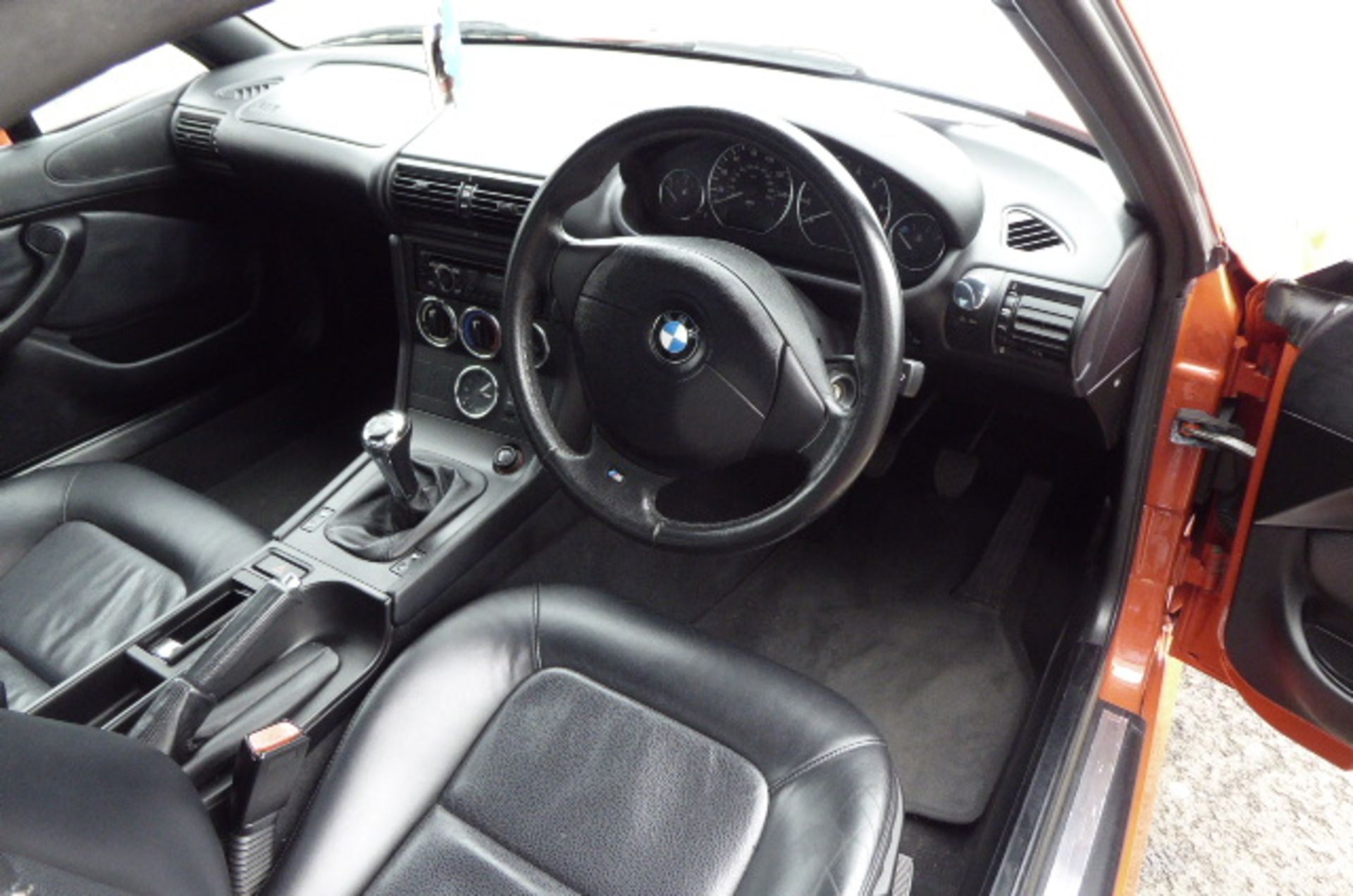 X387 EGH (2000) BMW Z3 Convertible, 1991cc petrol in red, showing mileage 69,082 MOT: 9/3/2021 - Image 6 of 7