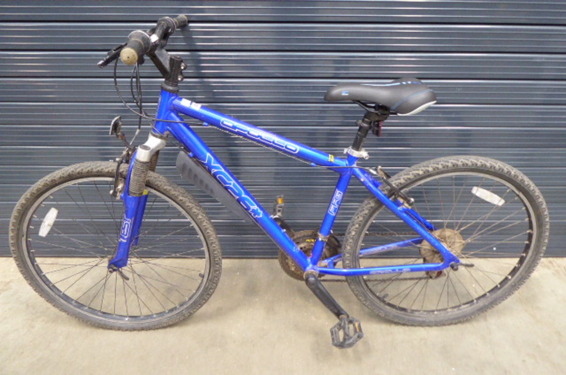 4025 Blue child's Apollo mountain cycle