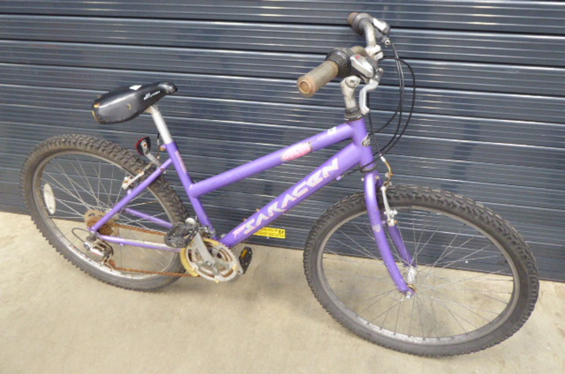 Saracen purple and pink girls cycle - Image 2 of 2