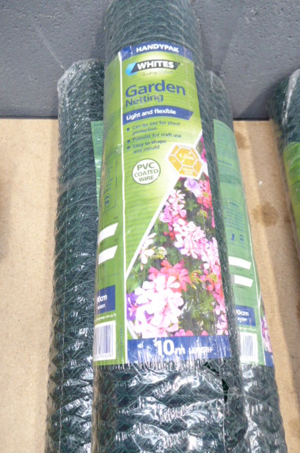 3 rolls of green garden netting mesh - Image 2 of 2