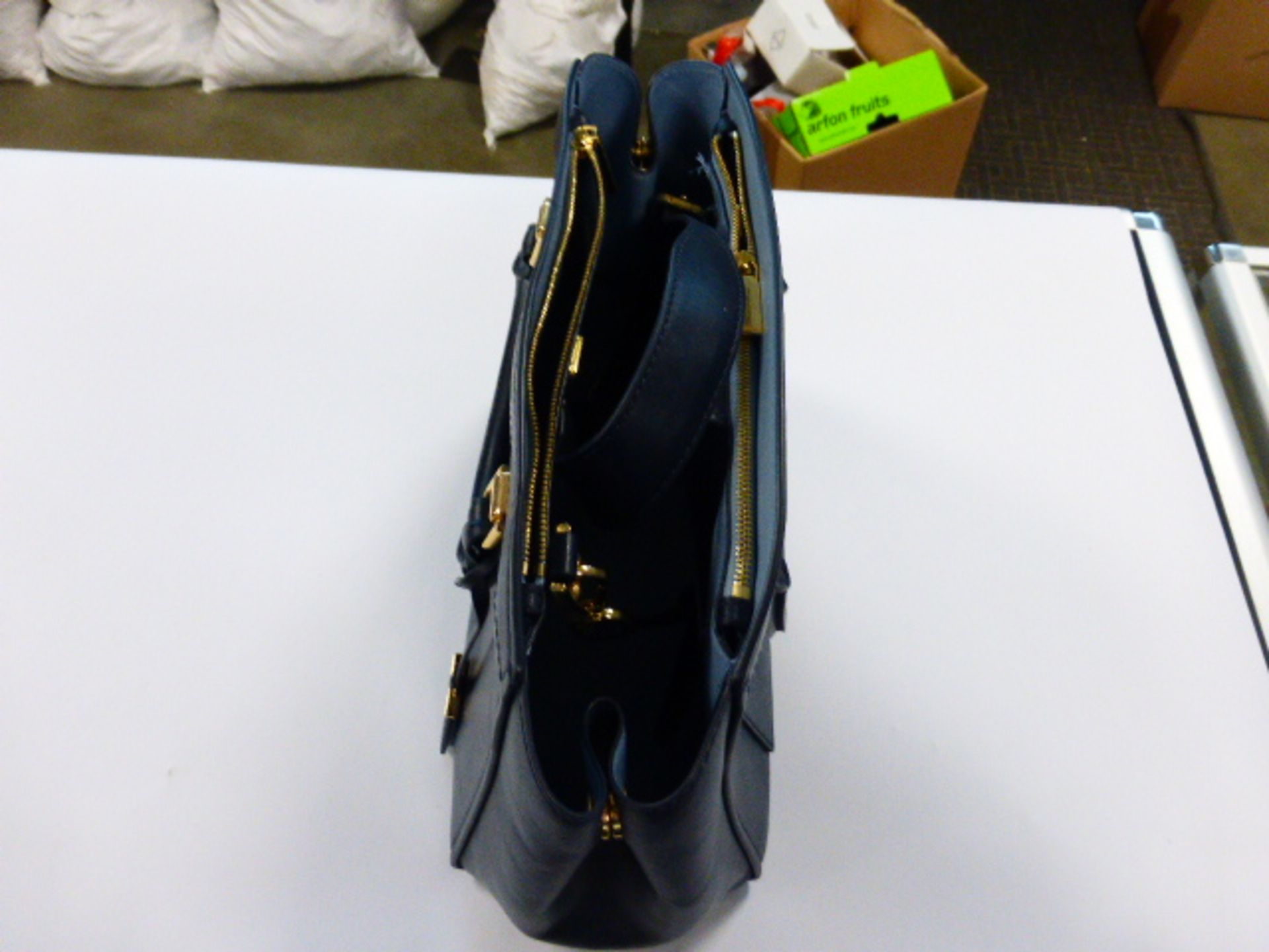 Michael Kors ladies blue leather handbag - Image 2 of 2