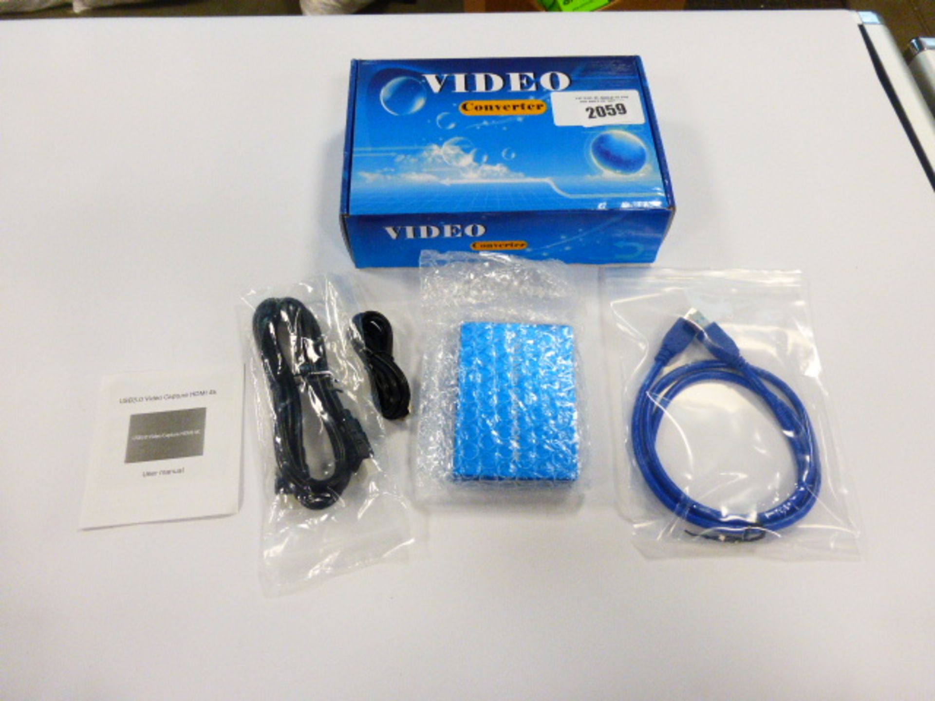 2016 - HDMI video converter unit in box