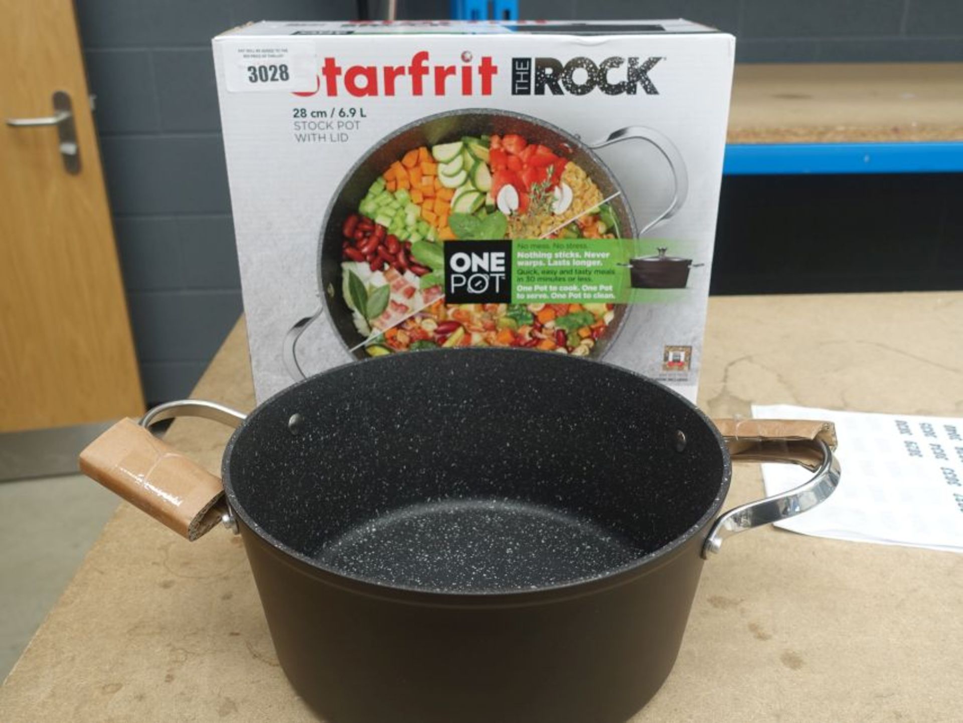 Boxed Starfrit The Roc stock pot (no lid)