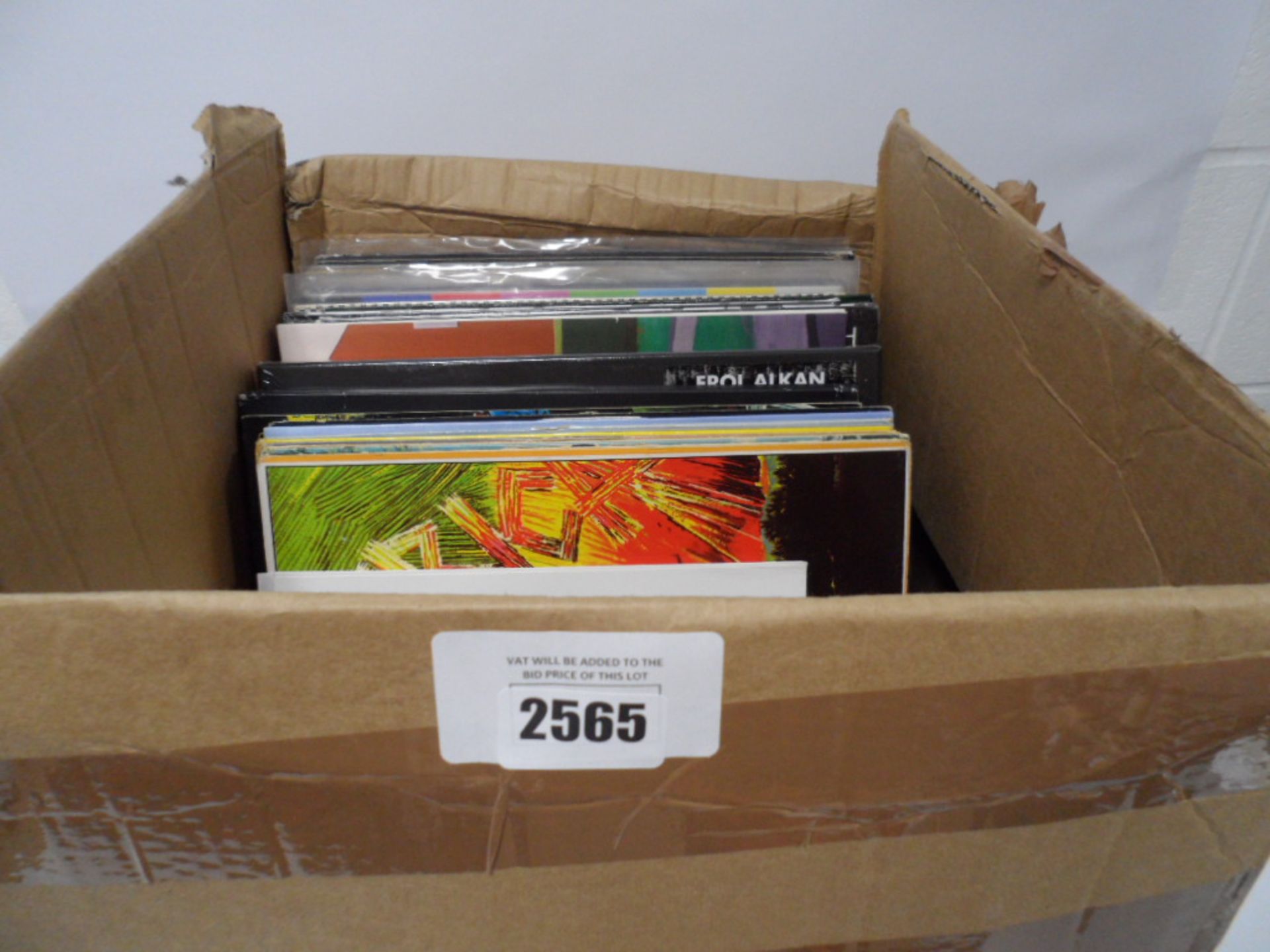 Box containing Vinyl records approx 50, including David Bowie, Elton John, Stevie Nicks, Elles - Image 2 of 6
