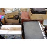 Pallet containing vintage radios, clocks and travelling cases