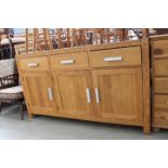 Oak sideboard (3 drawers and 3 doors under)