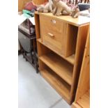 Oak students bureau with 2 shelves under