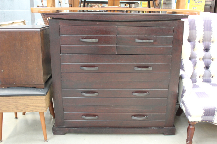 Dark wood chest of 2 over 3 drawers