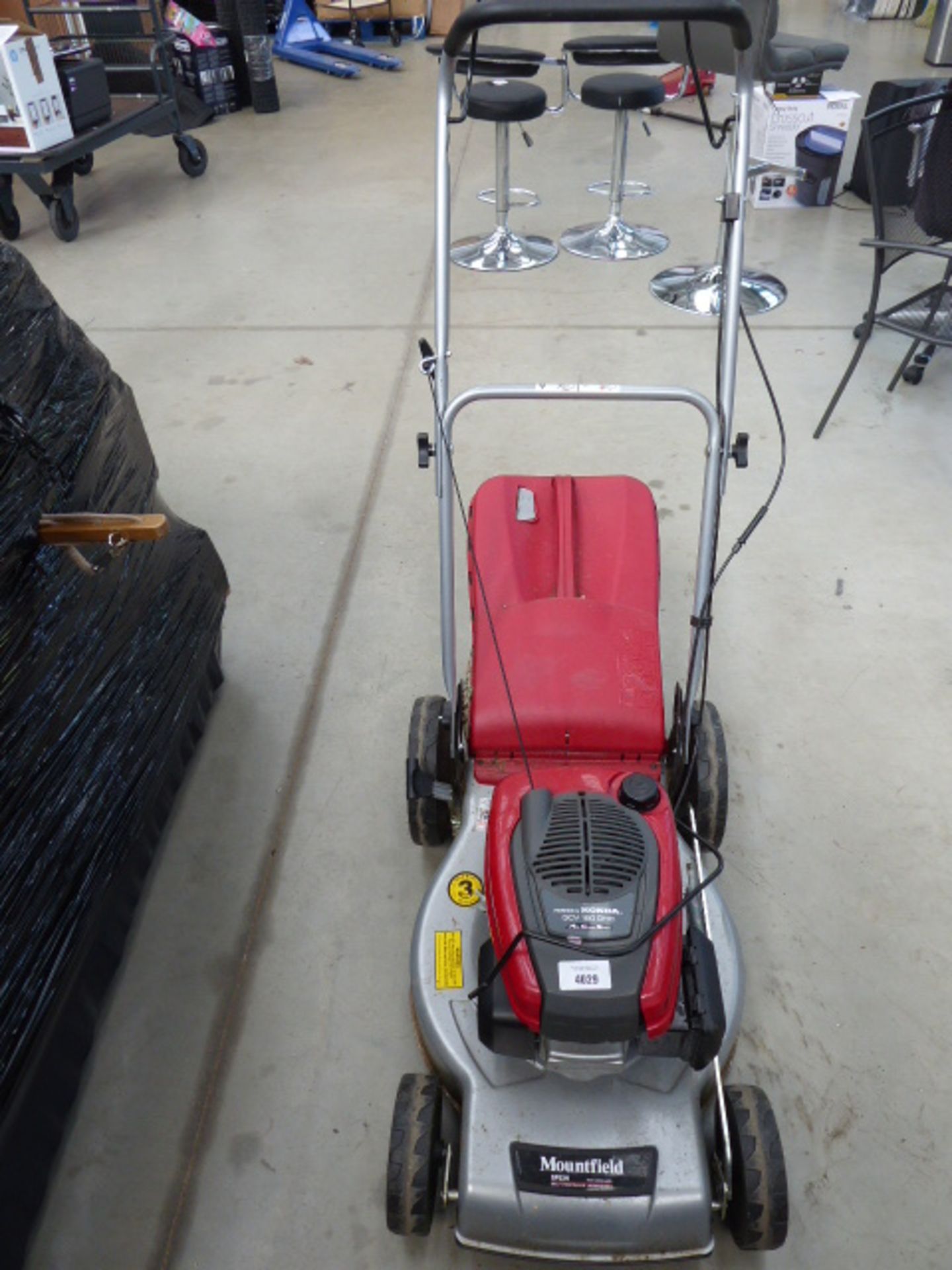 Mountfield SP53H petrol powered lawn mower with grass box