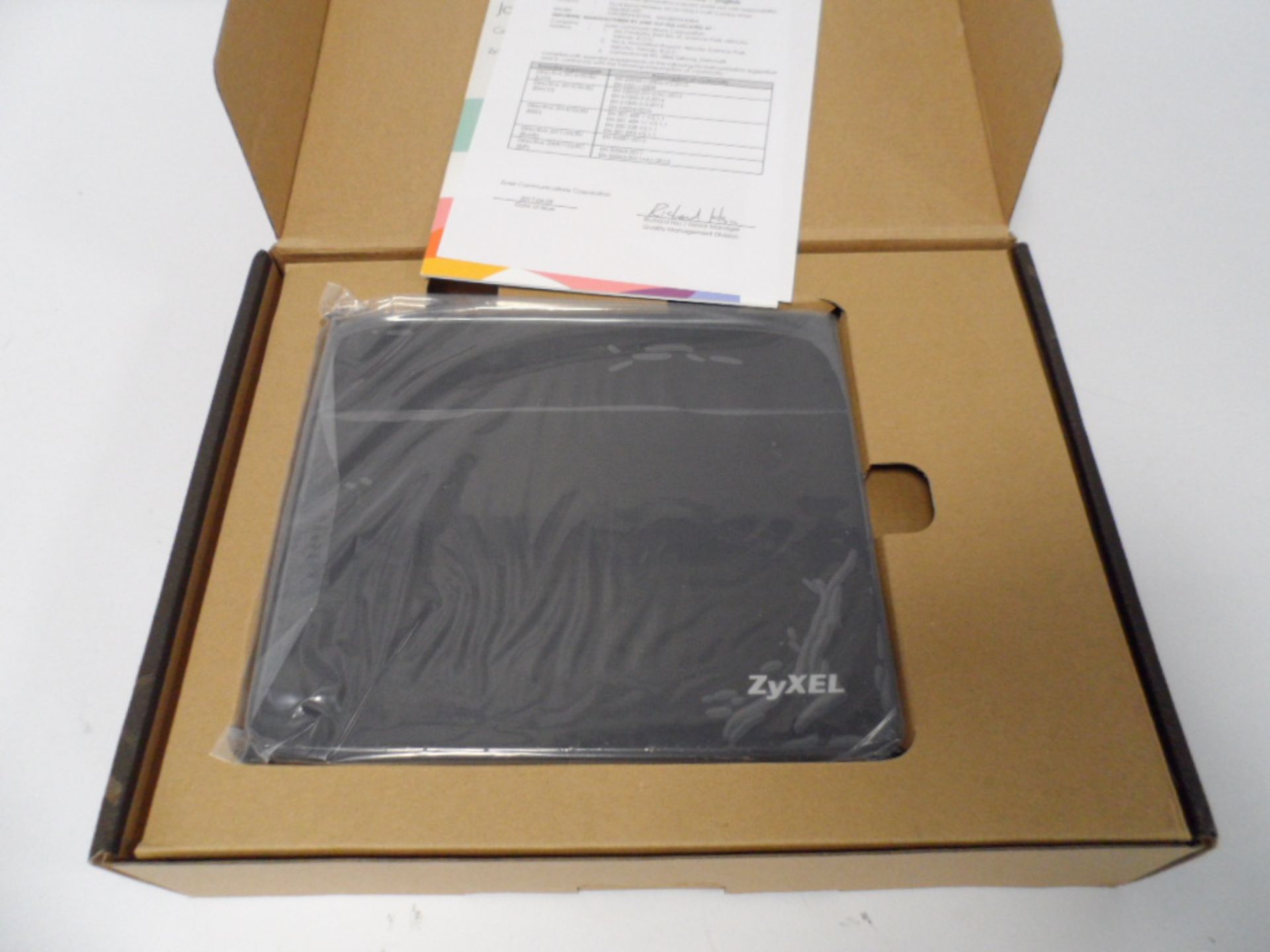 Zyxel wireless N Viop combo wan Gigabit IAD sustem boxed. - Image 2 of 2