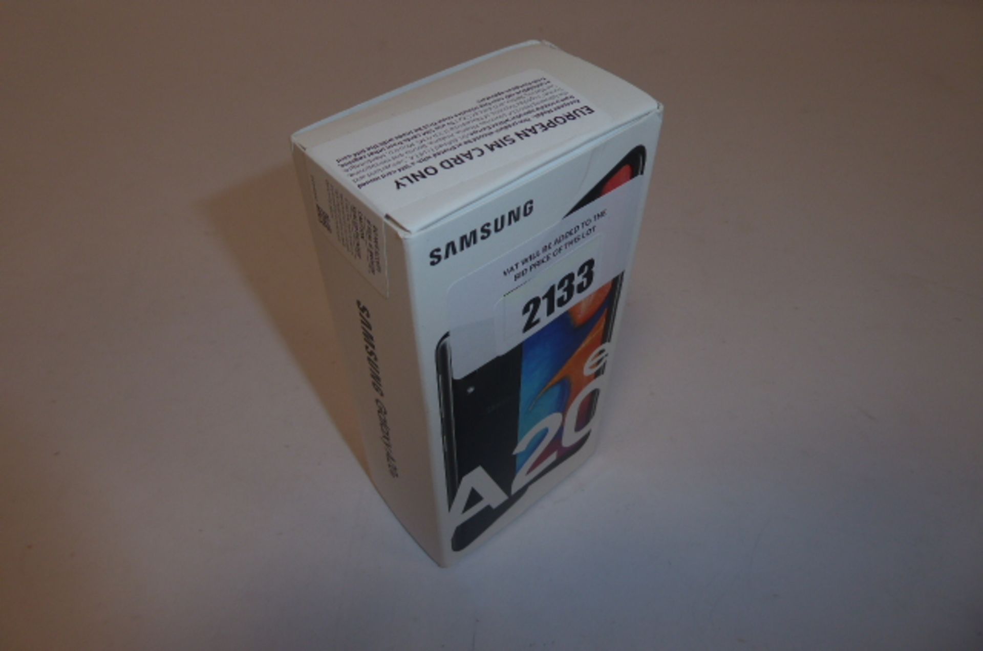 Samsung A20e Mobile 32gb, in sealed box.
