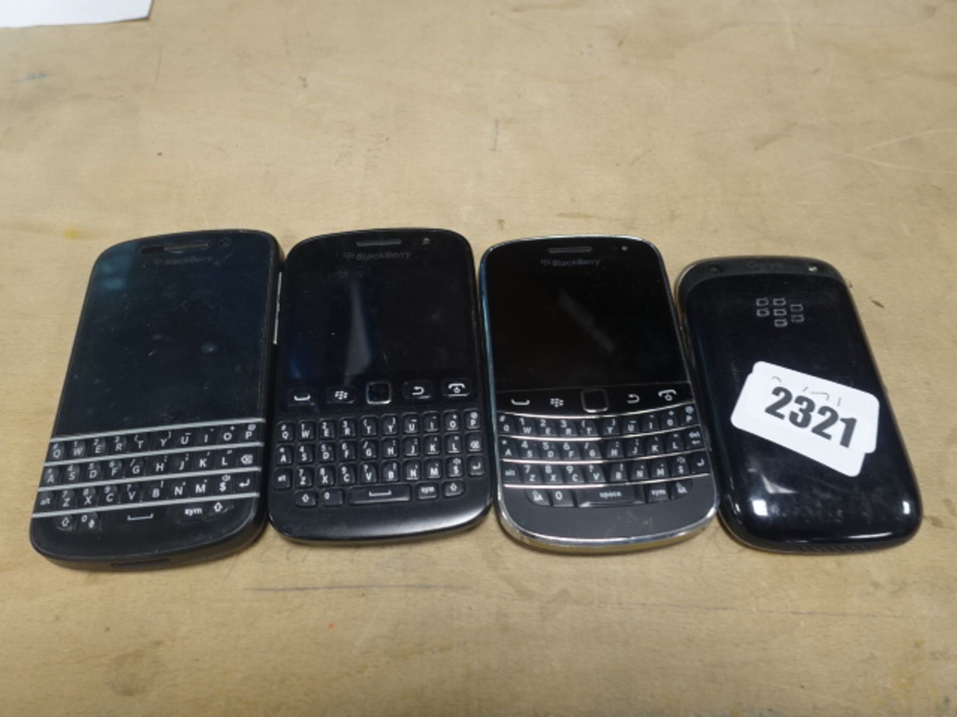 2321 Blackberry mobile phones inc. Blackberry Curve (spares/repairs)
